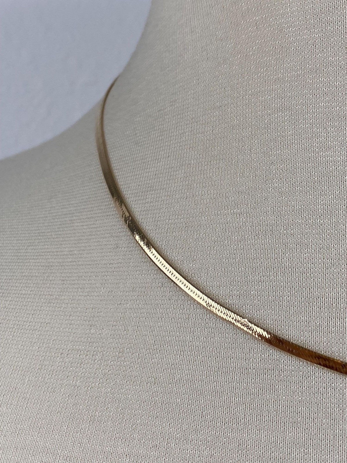 Vintage Solid 14k Yellow Gold Slim Herringbone Chain Necklace - 18.25 inches