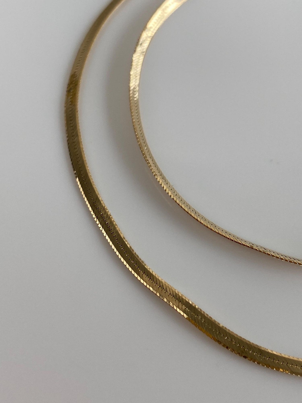 Vintage Solid 14k Yellow Gold Slim Herringbone Chain Necklace - 18.25 inches