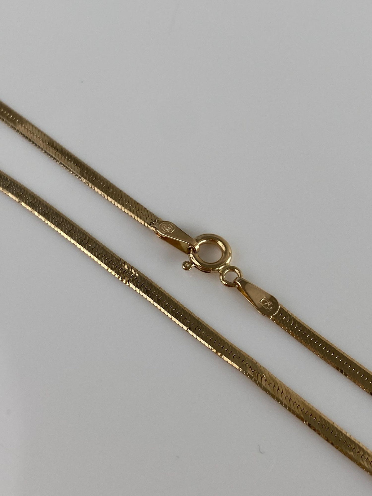 Vintage Solid 14k Yellow Gold Slim Herringbone Chain Necklace - 18.25 inches