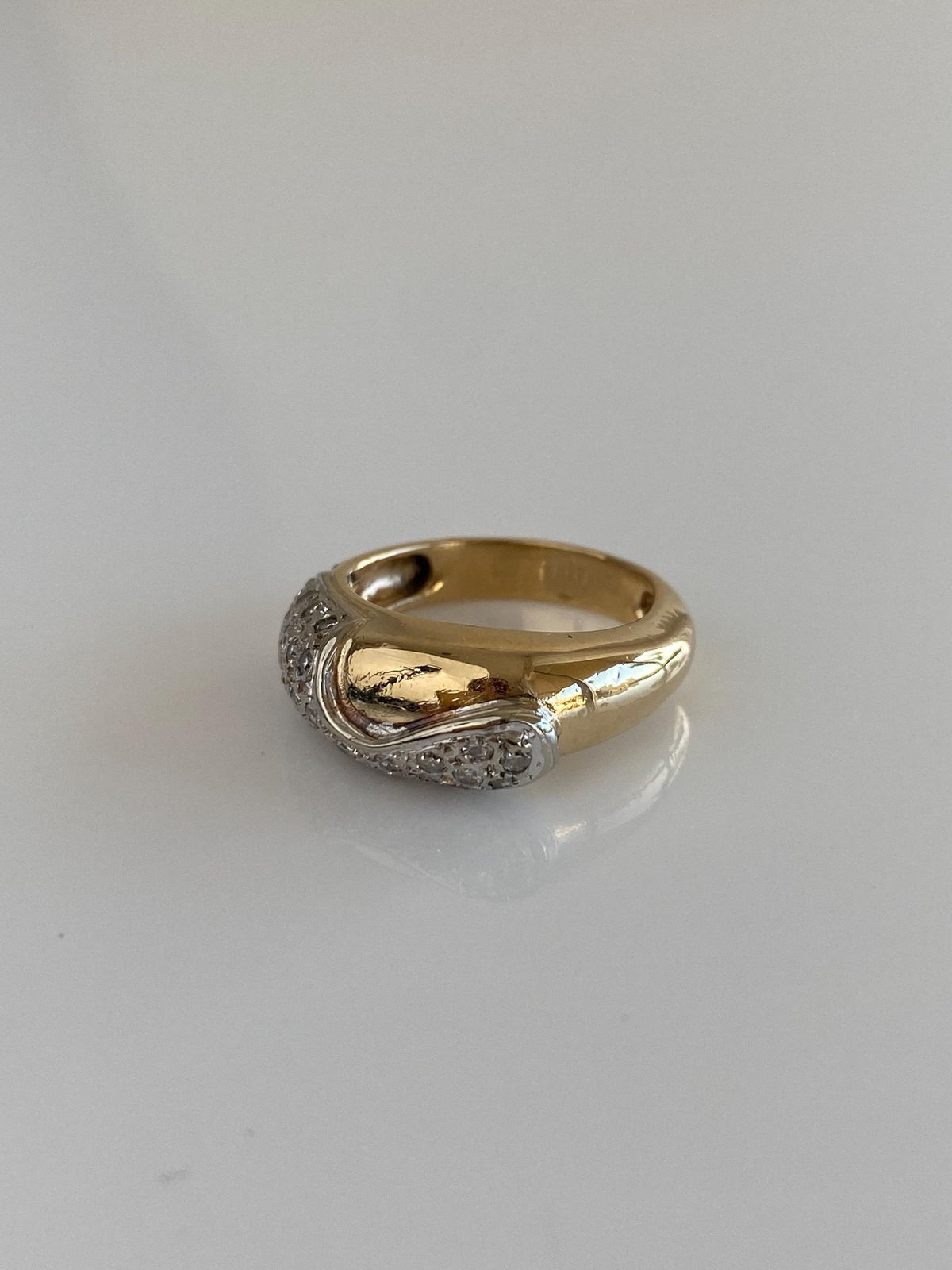 Vintage Solid 14k White & Yellow Gold Diamonds Ring Band - Size 5.75