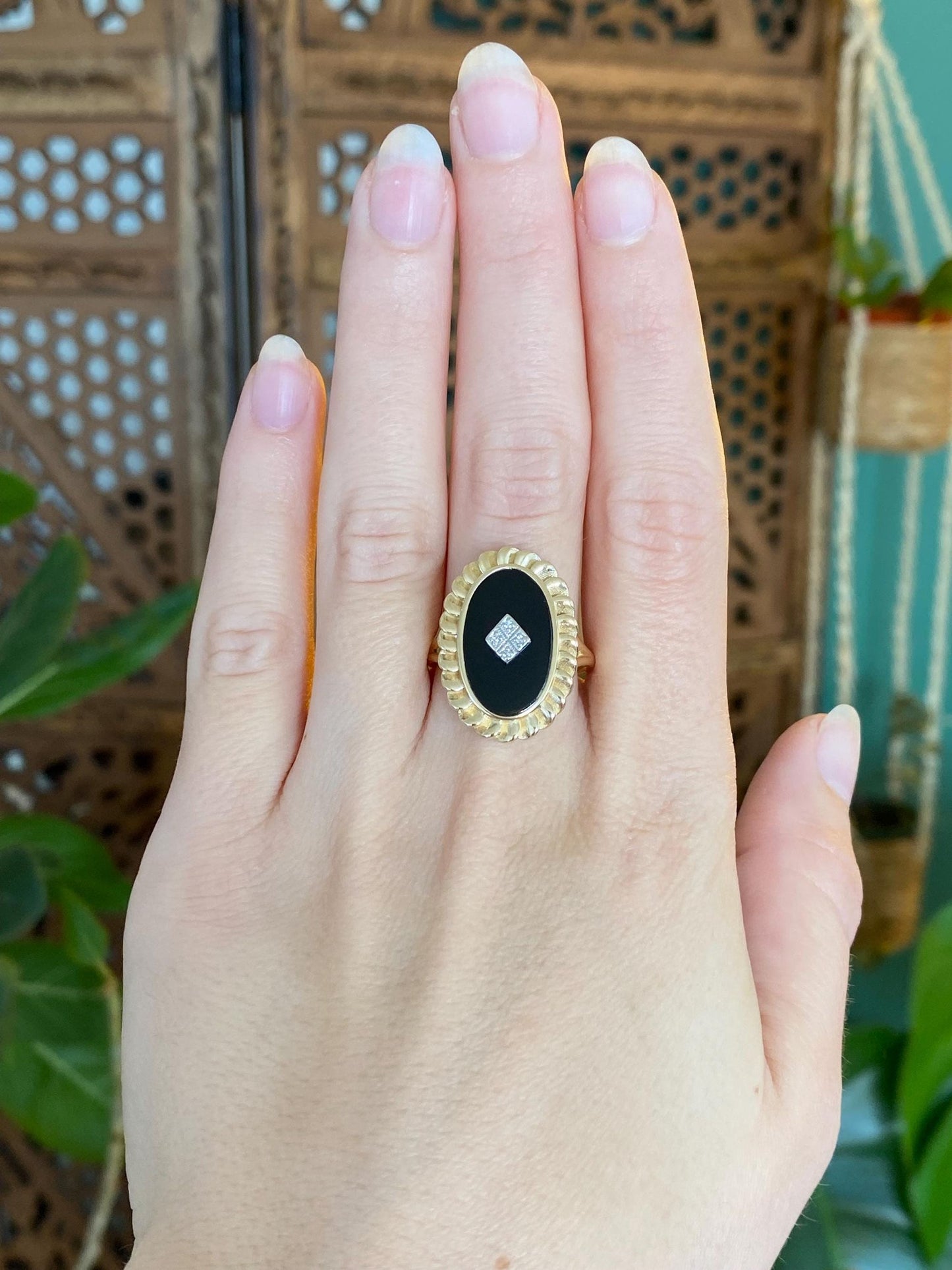 Vintage Solid 14k White & Yellow Gold Onyx Diamond Ring - Size 8.75