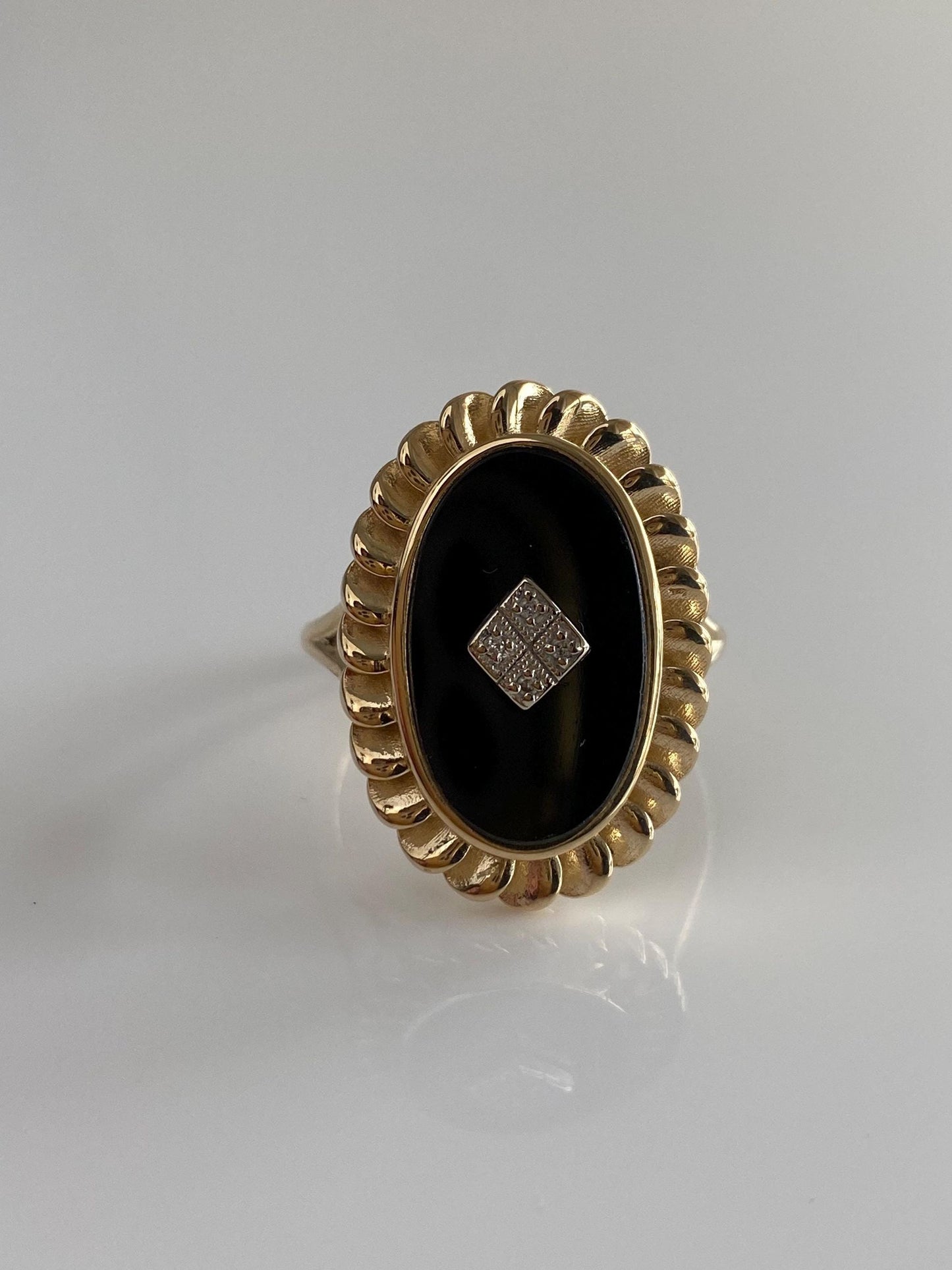 Vintage Solid 14k White & Yellow Gold Onyx Diamond Ring - Size 8.75
