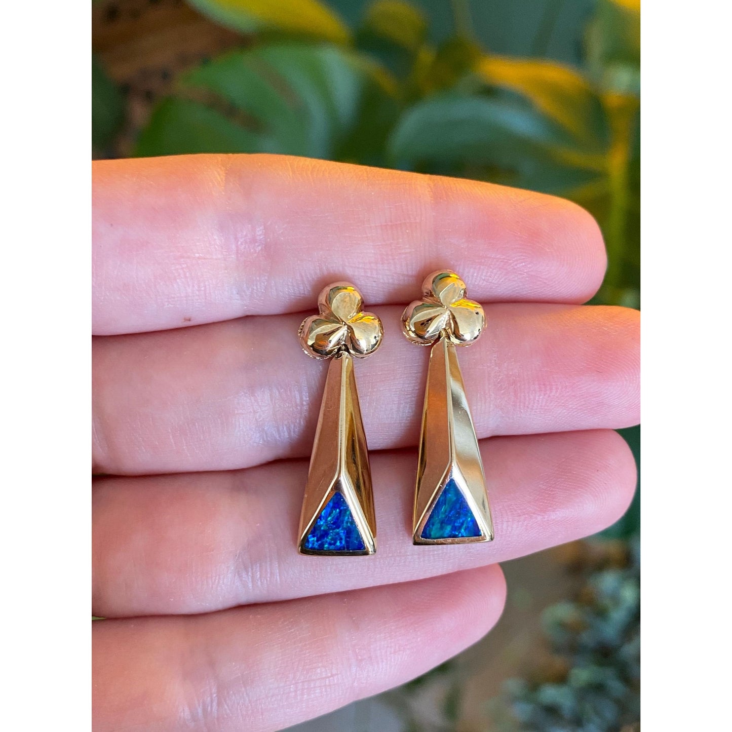 Vintage Solid 14k Yellow Gold Opal Inlay Club Drop Earrings