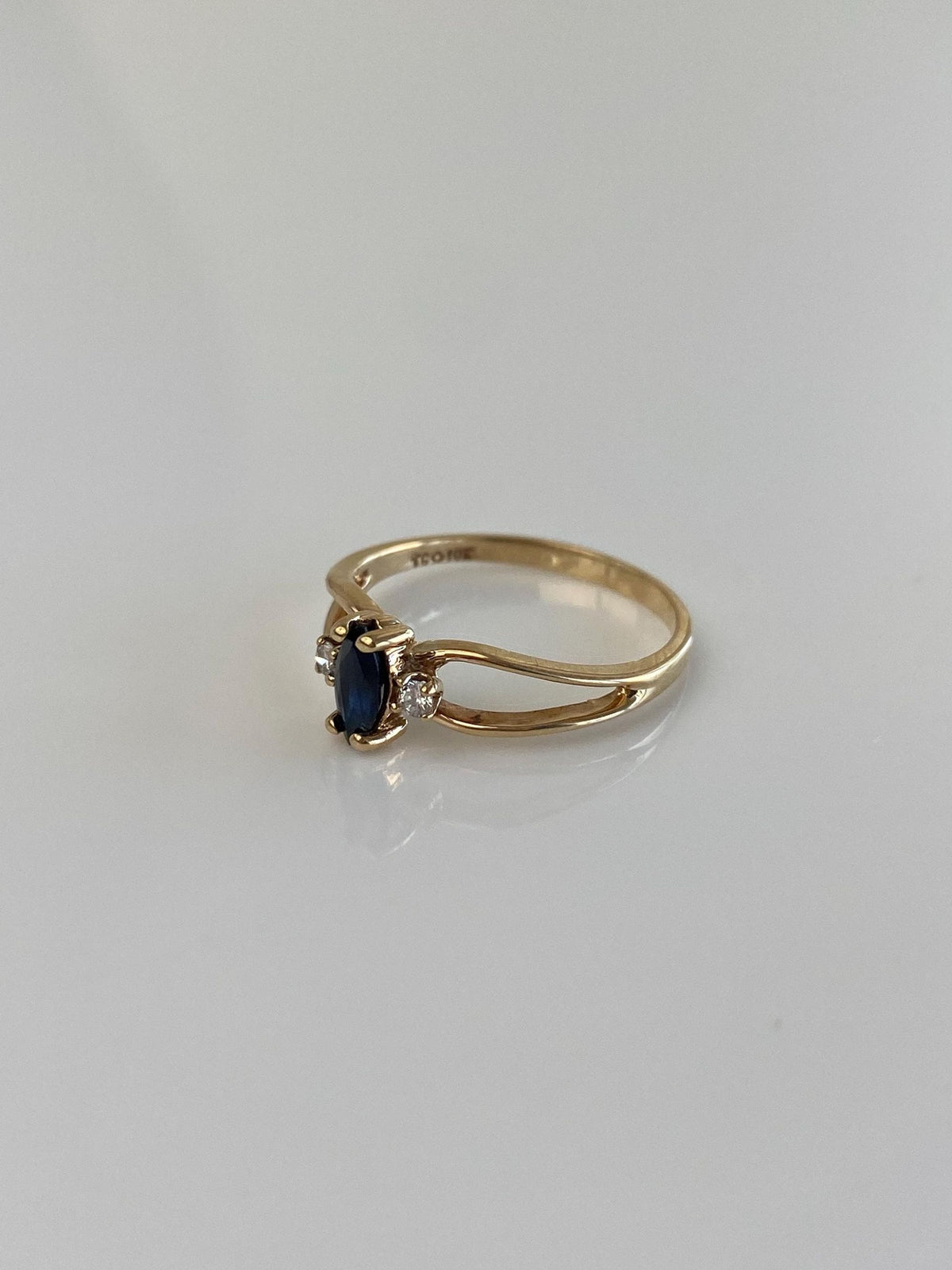 Vintage Solid 10k Yellow Gold Diamonds Marquis Blue Sapphire Ring - Size 5.5