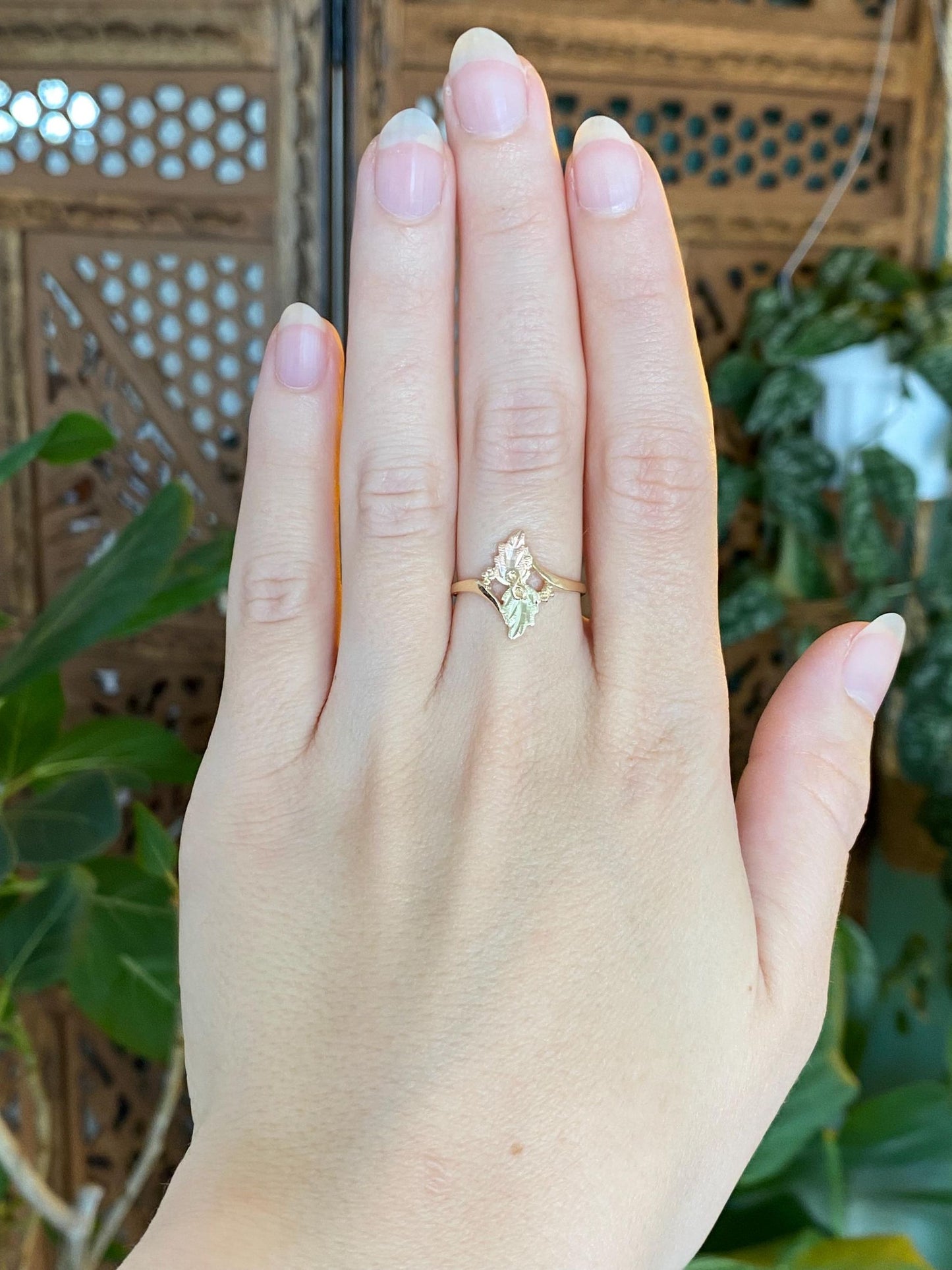 Solid 10k Black Hills Gold Leaves Ring - Size 6.75