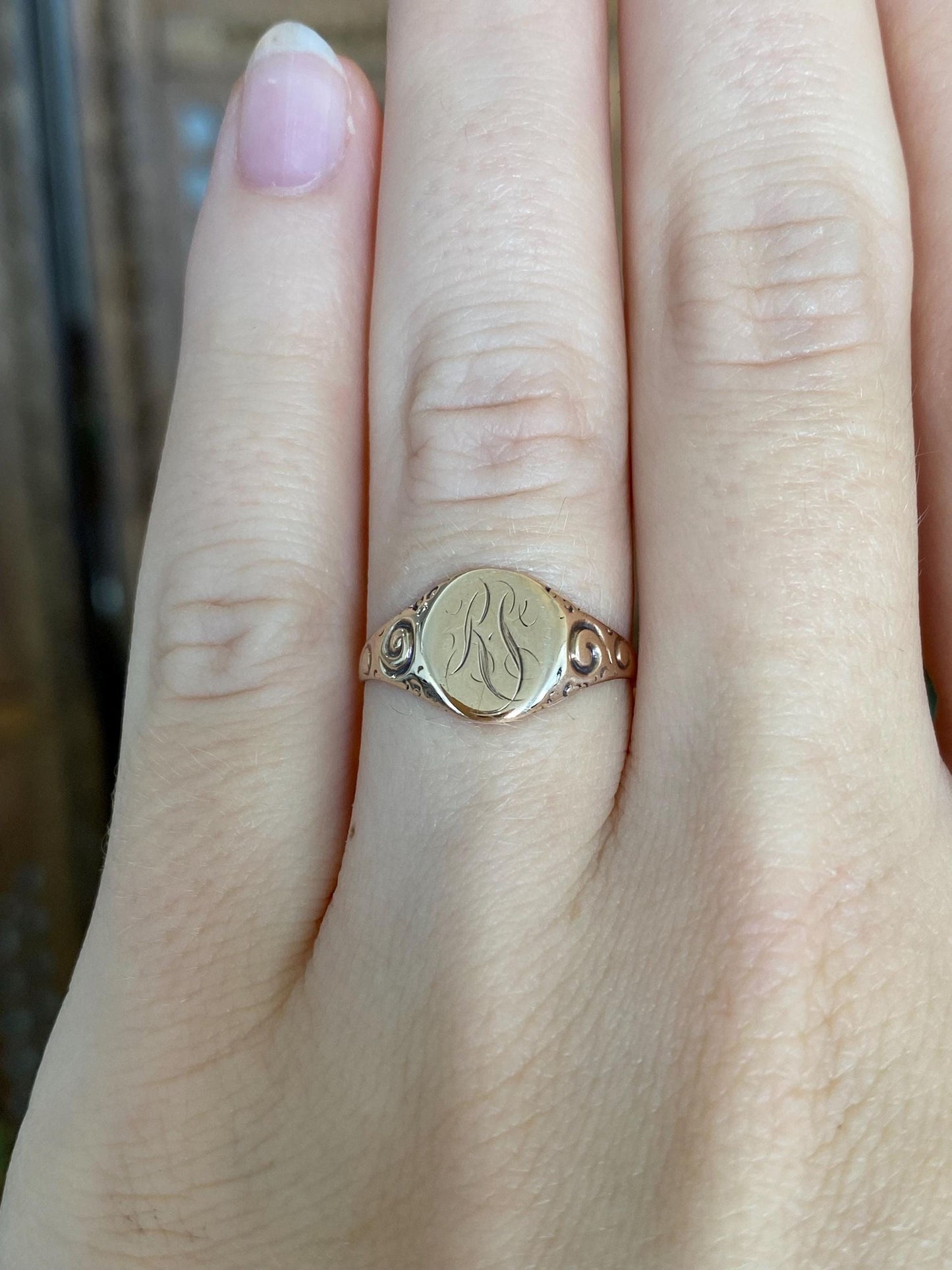 Vintage Solid 9k Rosey Gold Monogram 'RS' Signet Ring - Size 6.25