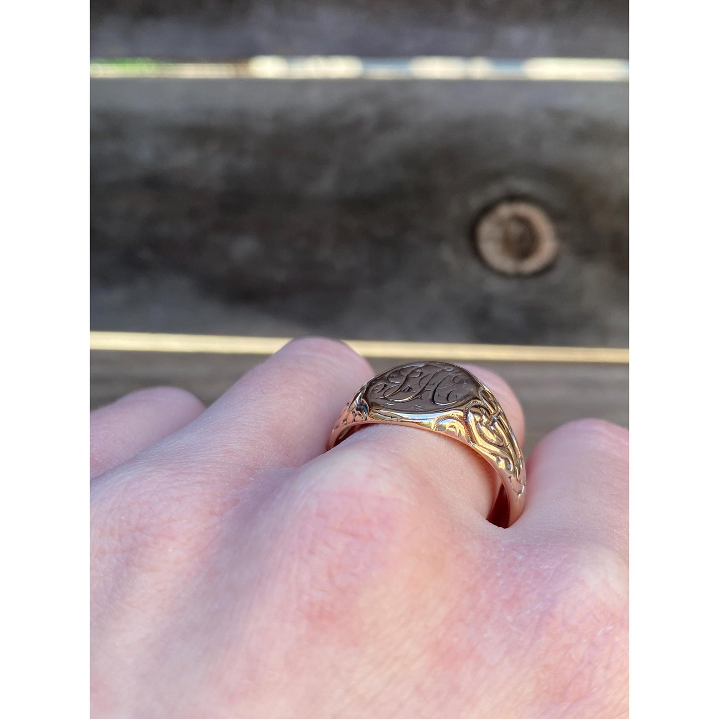 Vintage Solid 10k Yellow Gold Engraved Designed Signet Ring - Size 10.75