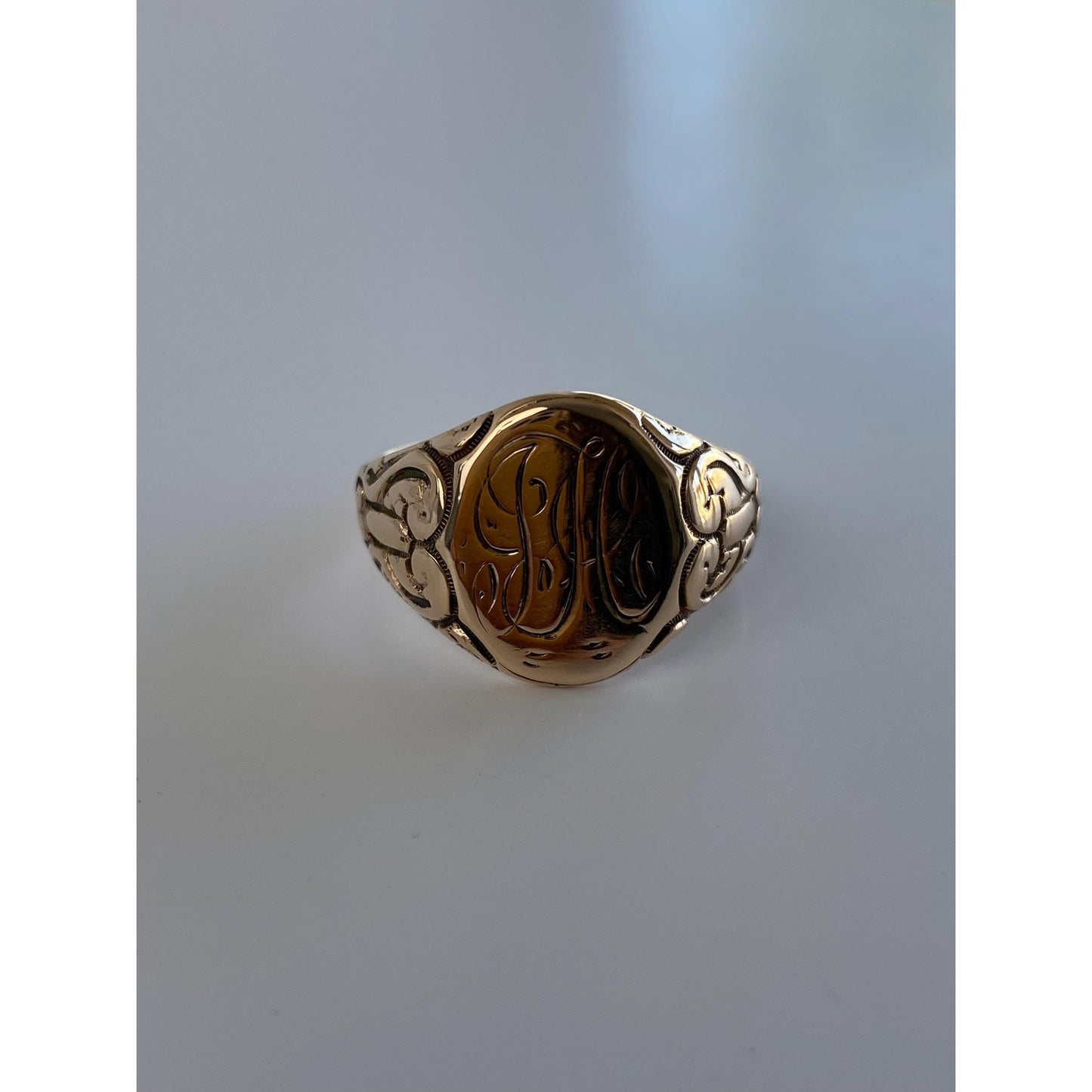 Vintage Solid 10k Yellow Gold Engraved Designed Signet Ring - Size 10.75