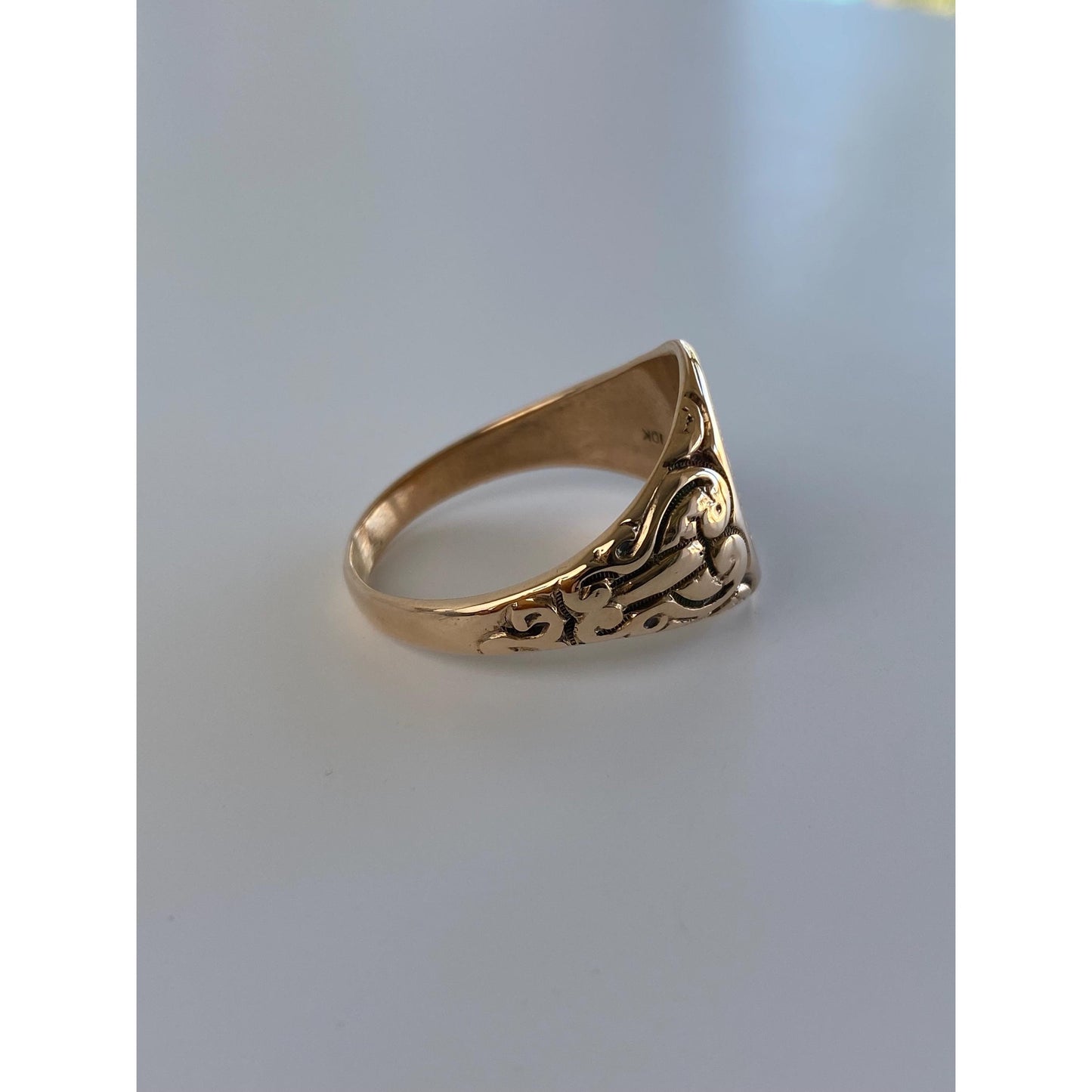 Vintage Solid 10k Yellow Gold Engraved Designed Signet Ring - Size 10.75