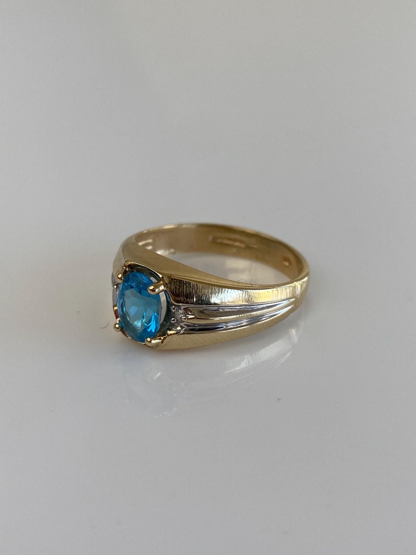 Vintage Solid 10k White & Yellow Gold Topaz Diamond Ring Band - Size 10