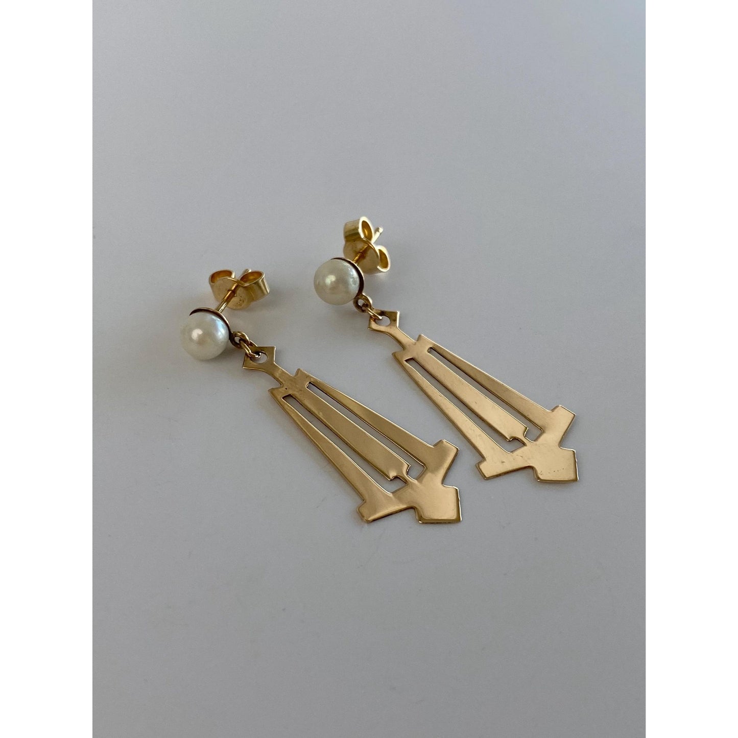Vintage Solid 14k Yellow Gold Pearl Design Dangle Stud Earrings