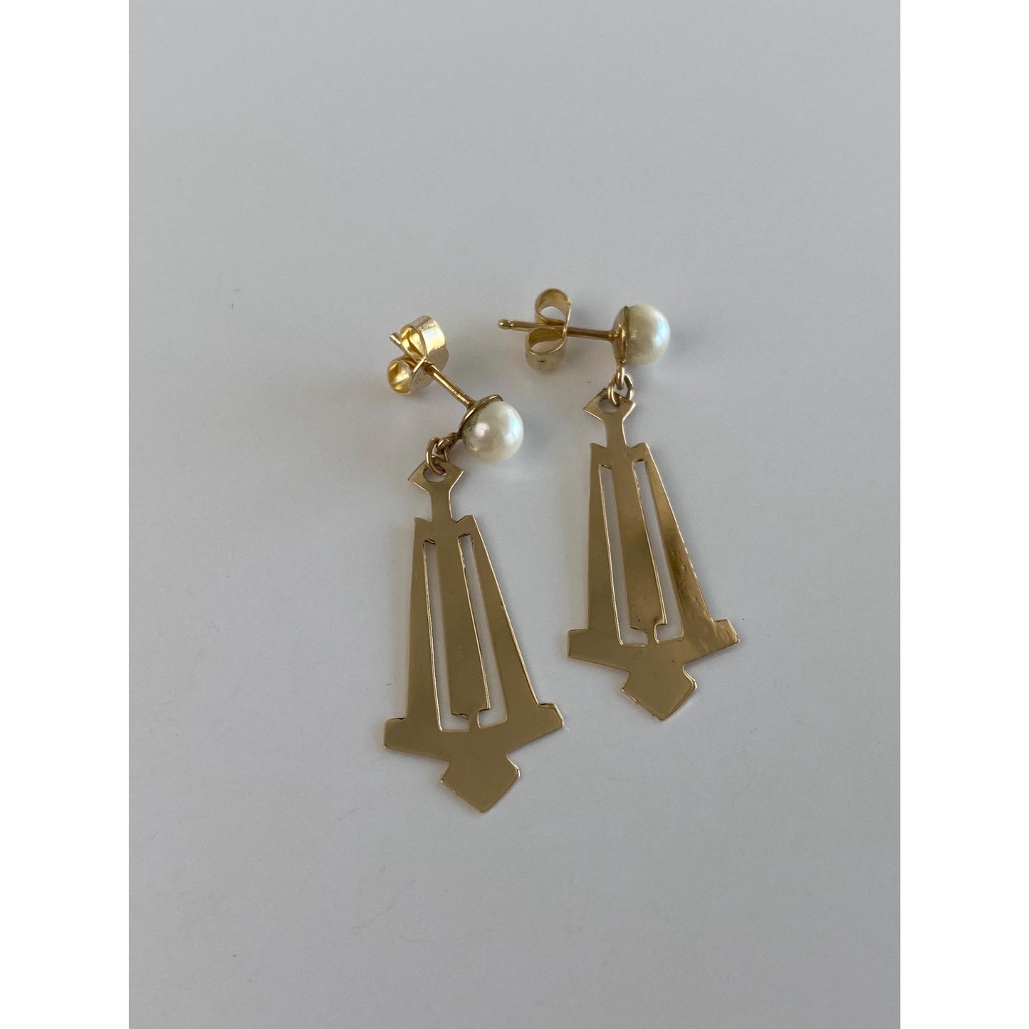 Vintage Solid 14k Yellow Gold Pearl Design Dangle Stud Earrings
