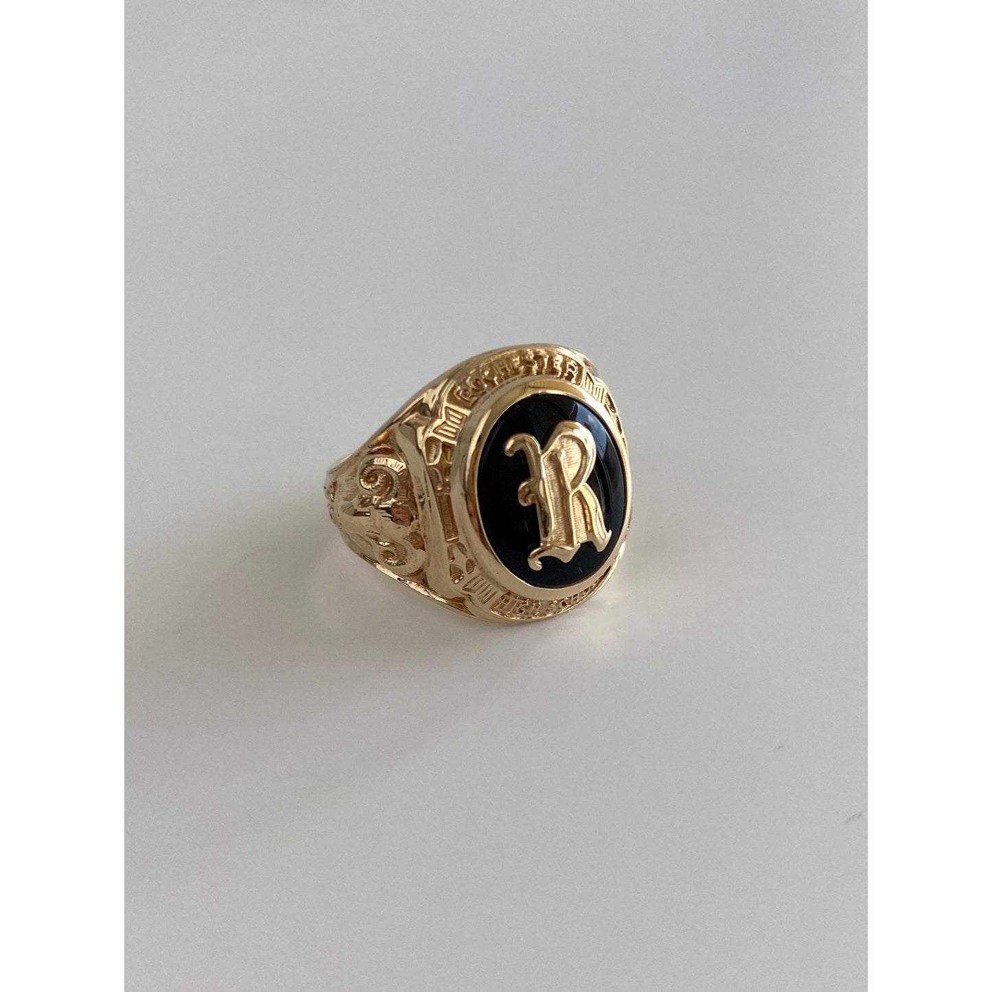 Vintage Solid 10k Yellow Gold Black Onyx Rochester 'R' Class Ring - Size 5