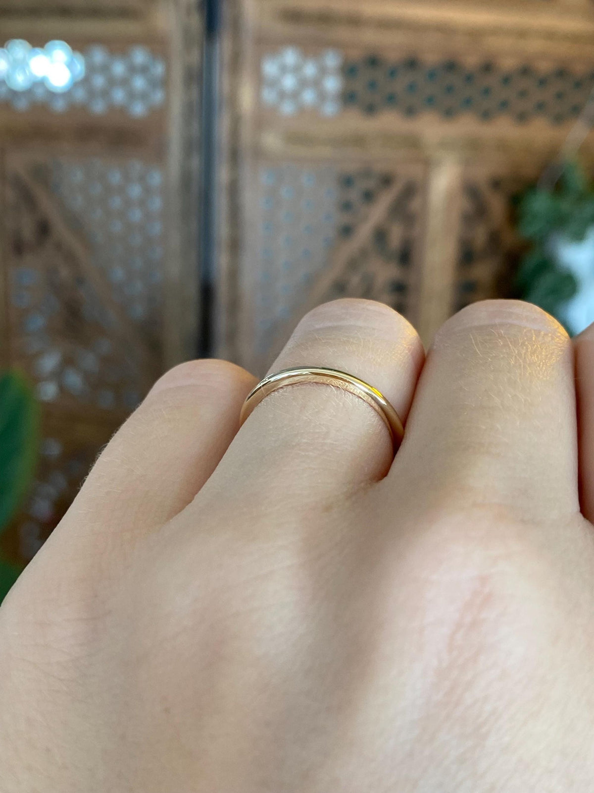 Vintage Solid 14k Yellow Gold Slim Ring Band - Size 5.25