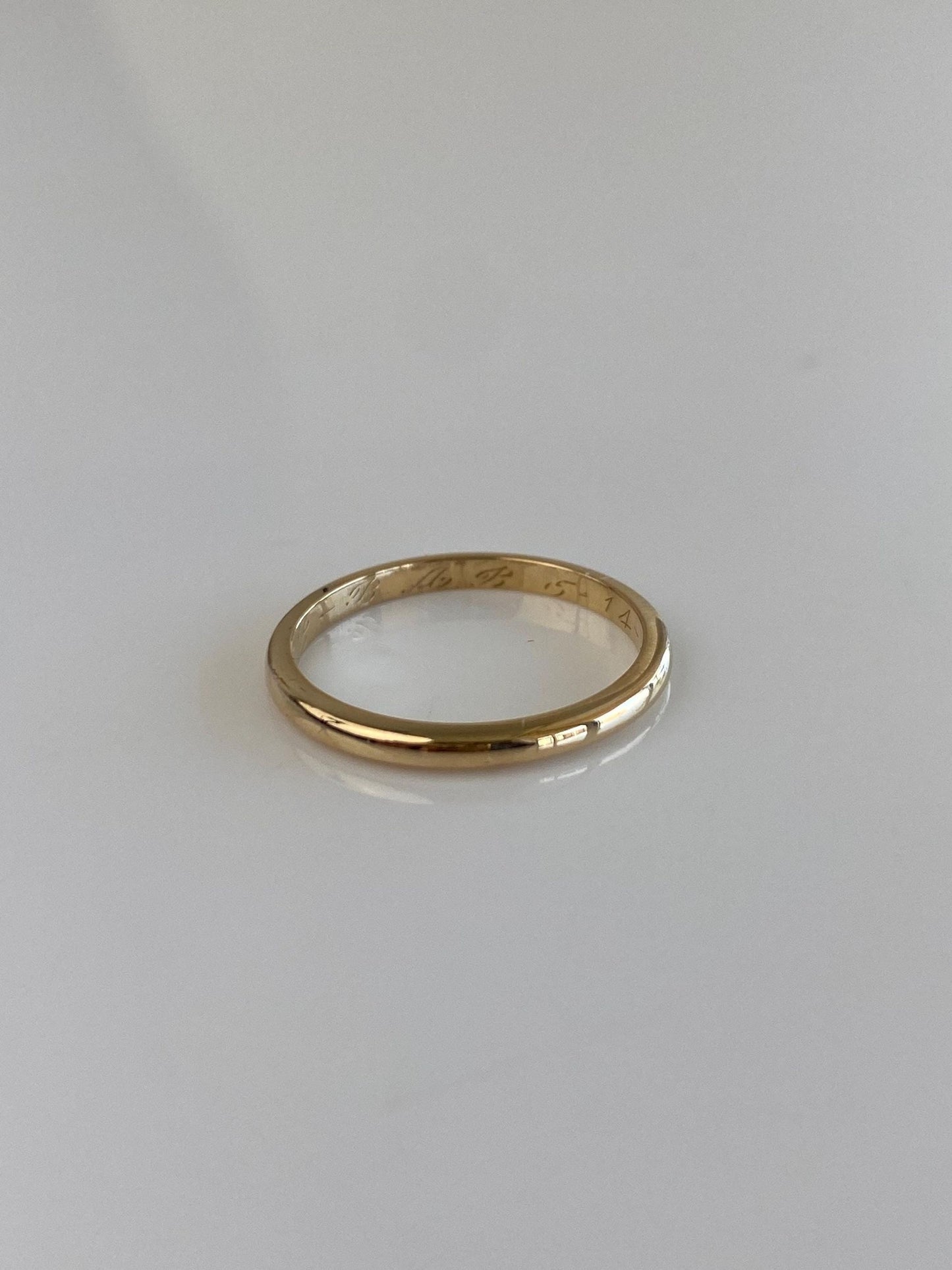 Vintage Solid 14k Yellow Gold Slim Ring Band - Size 5.25