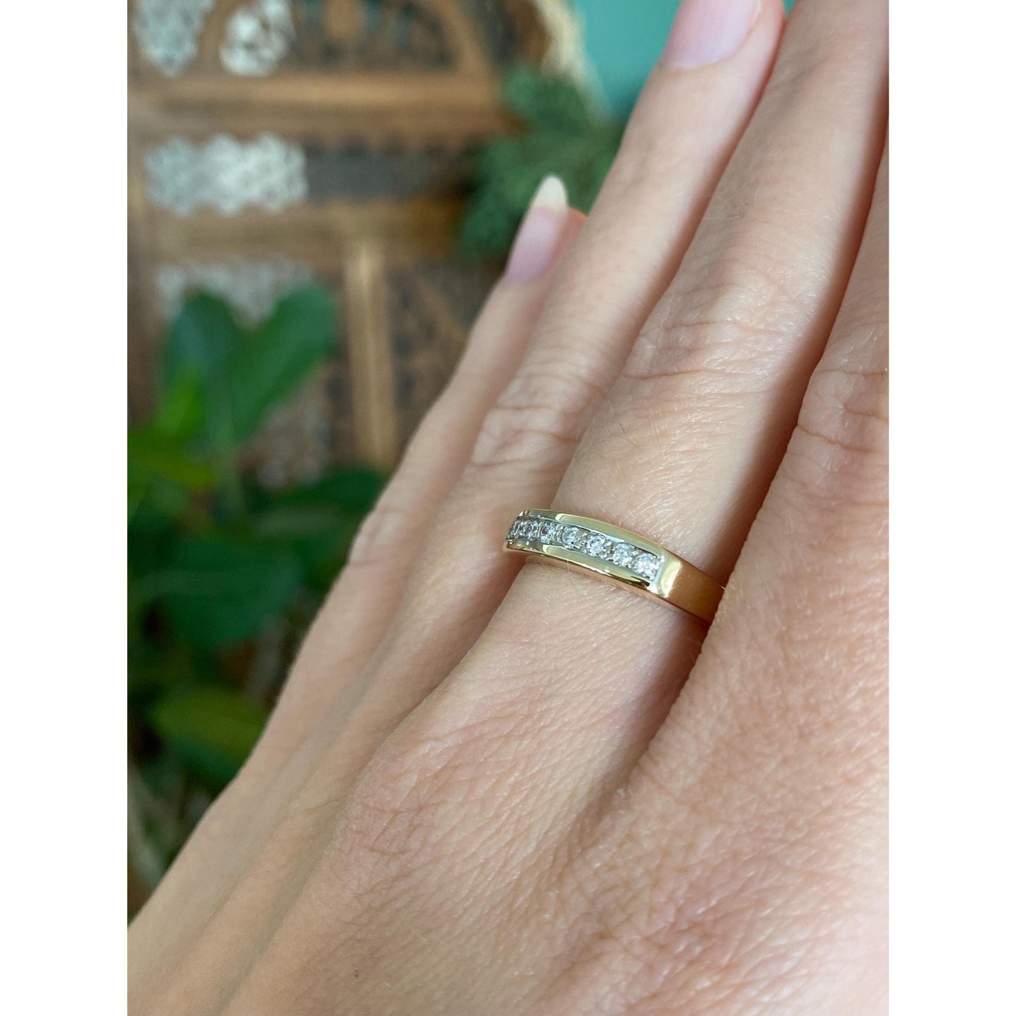 Vintage Solid 14k Yellow Gold Clear Sapphire Ring Band - Size 6