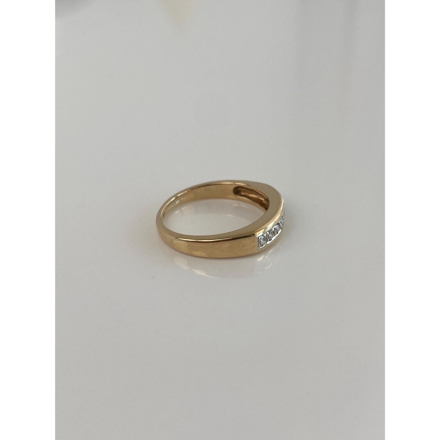 Vintage Solid 14k Yellow Gold Clear Sapphire Ring Band - Size 6