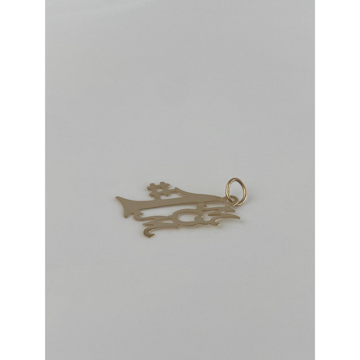 Vintage Solid 14k Yellow Gold #1 Mom Charm