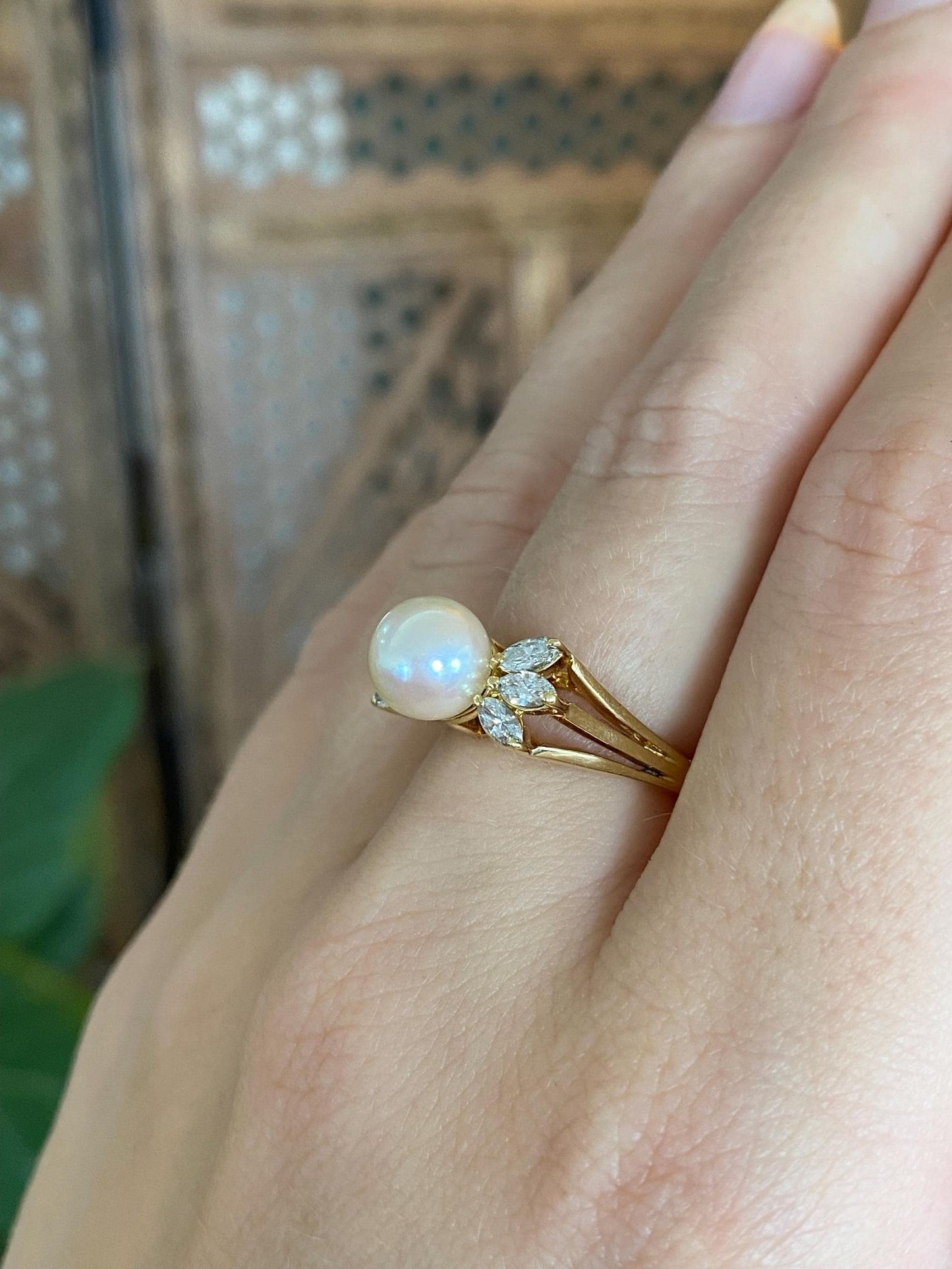Vintage Solid 18k Yellow Gold Pearl Diamonds Ring - Size 6