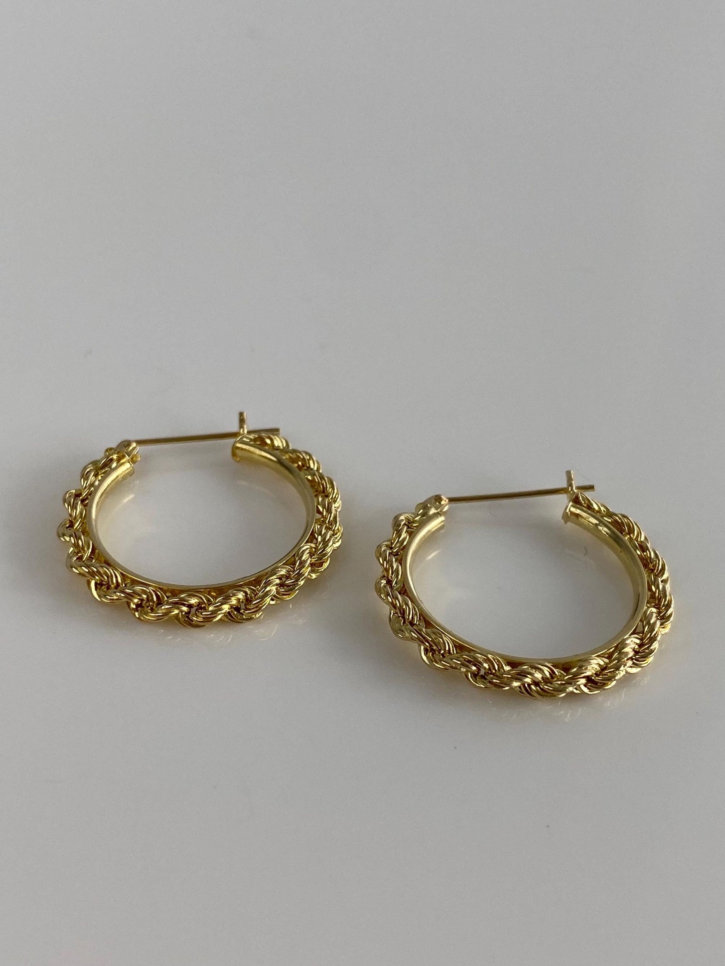 Vintage 14k Yellow Gold Rope Twist Hoop Earrings