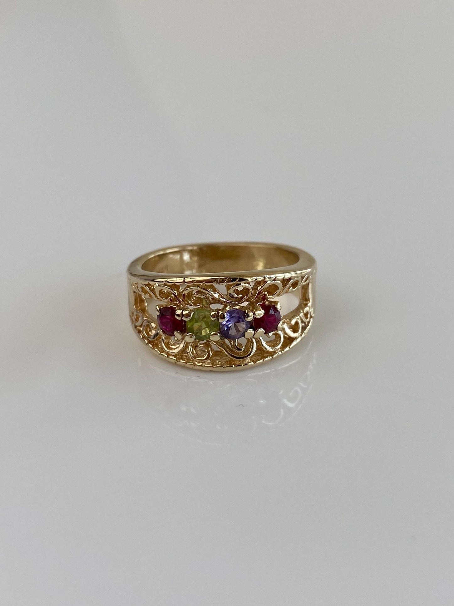 Vintage Solid 14k Yellow Gold Pink Spinel Peridot Amethyst Filigree Ring Band - Size 5.75