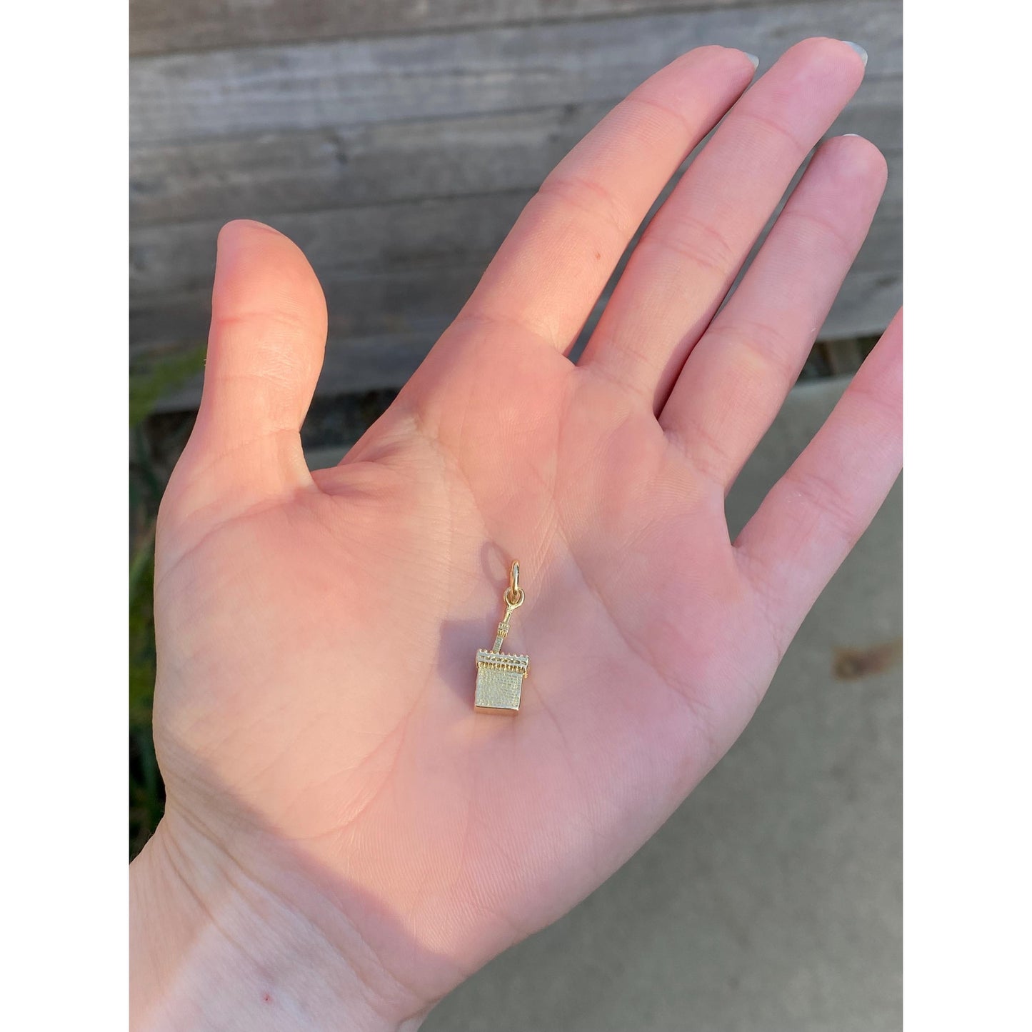 Vintage Solid 18k Yellow Gold Medieval Building Charm