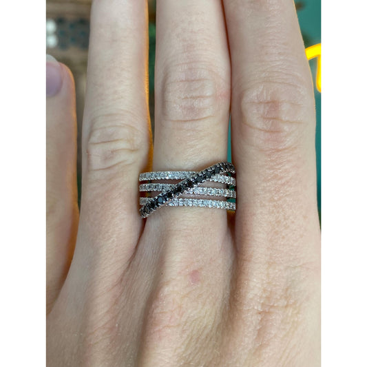 Vintage Solid 14k White Gold Black & Clear Diamond Ring - Size 6.75