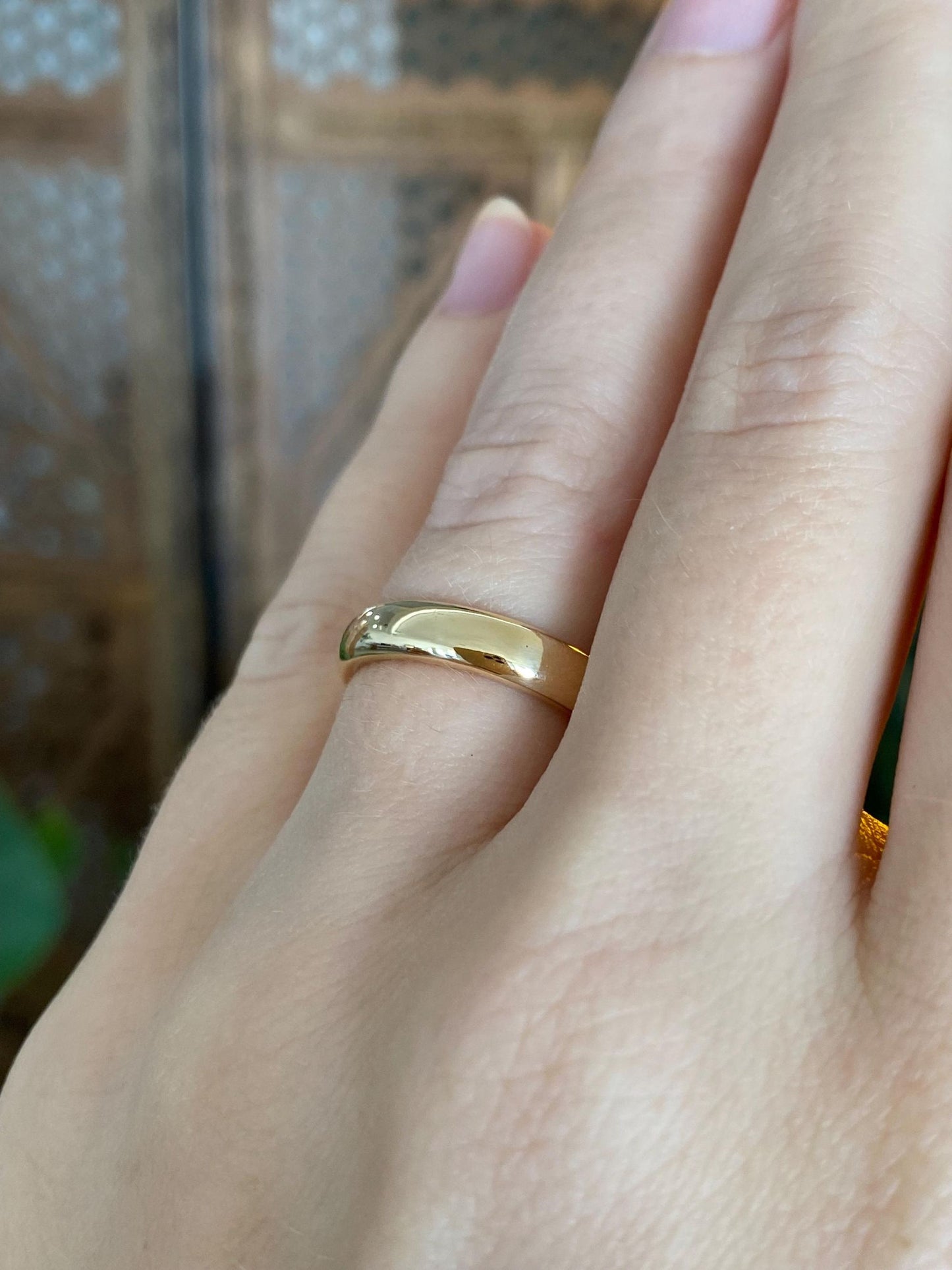 Vintage Solid 18k Yellow Gold Chunky Ring Band - Size 5.75