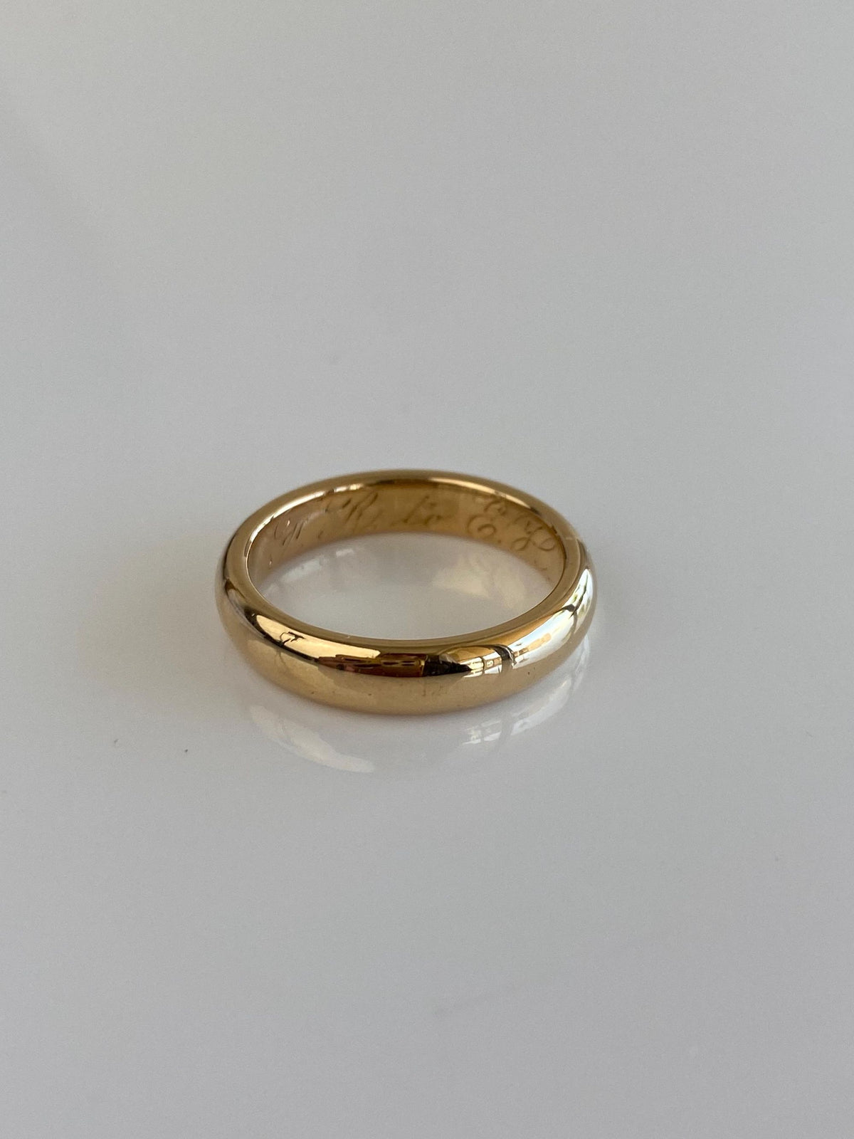 Vintage Solid 18k Yellow Gold Chunky Ring Band - Size 5.75