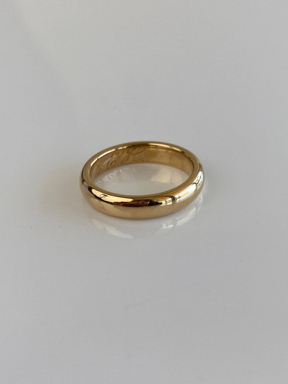 Vintage Solid 18k Yellow Gold Chunky Ring Band - Size 5.75