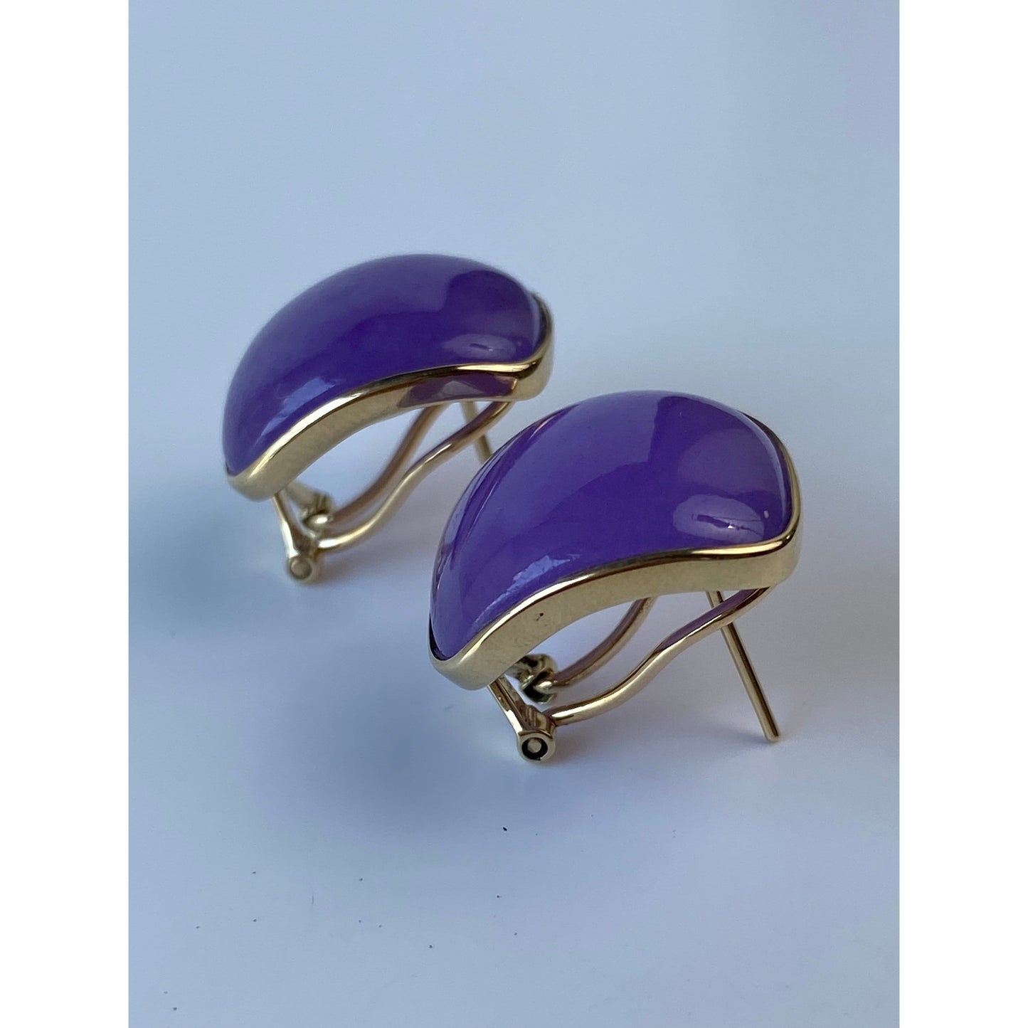 Vintage Solid 14k Yellow Gold Purple Stone Stud Earrings