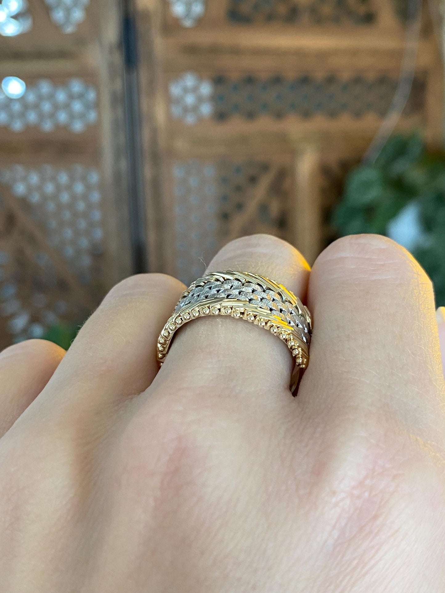 Vintage Solid 14k White & Yellow Gold Mesh Chain Wide Ring Band - Size 9.75
