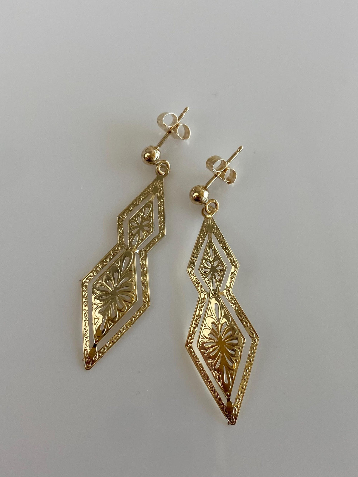 Vintage Solid 14k Yellow Gold Open Work Engraved Floral Dangle Stud Earrings