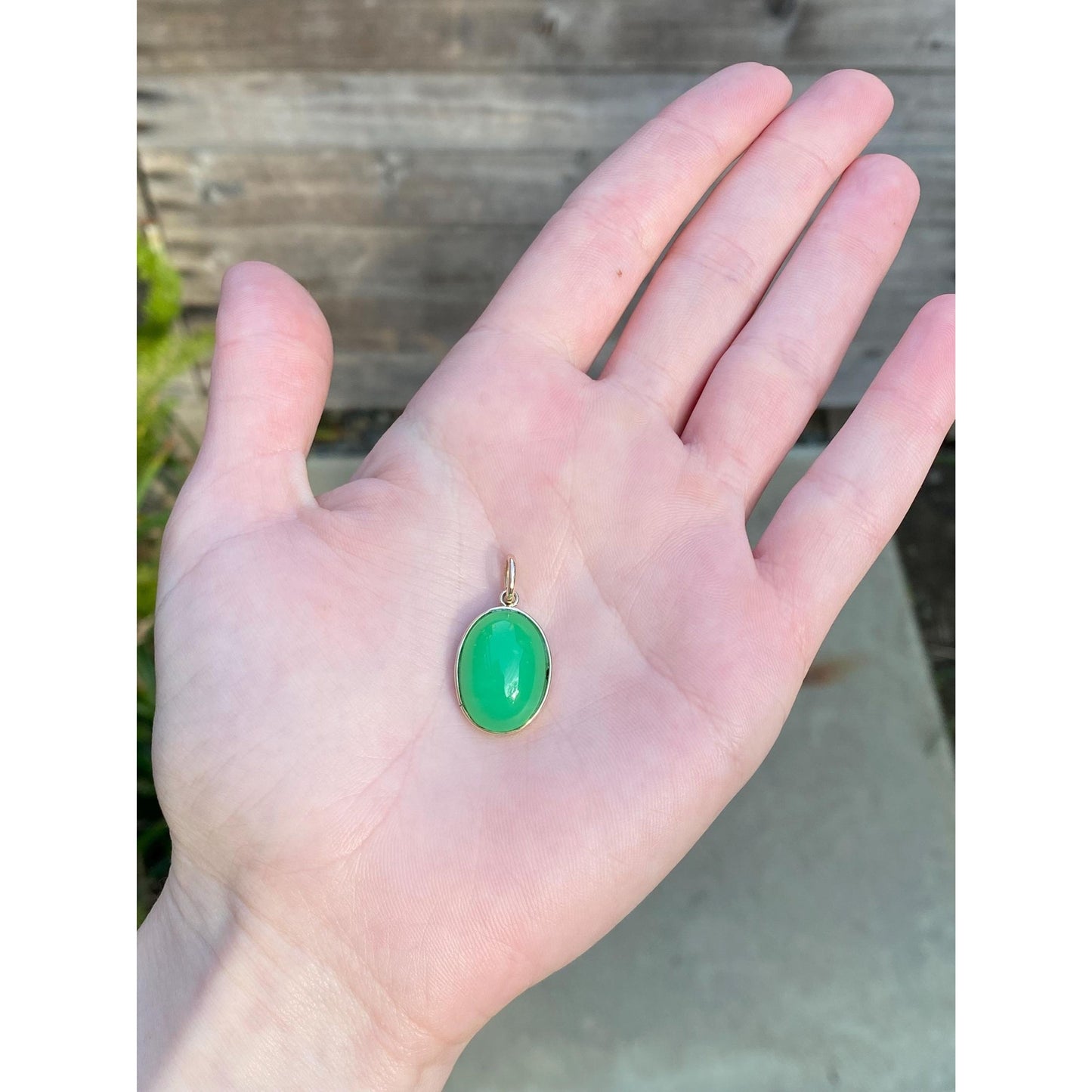 Vintage Solid 14k Yellow Gold Green Chalcedony Cufflink Conversion Charm