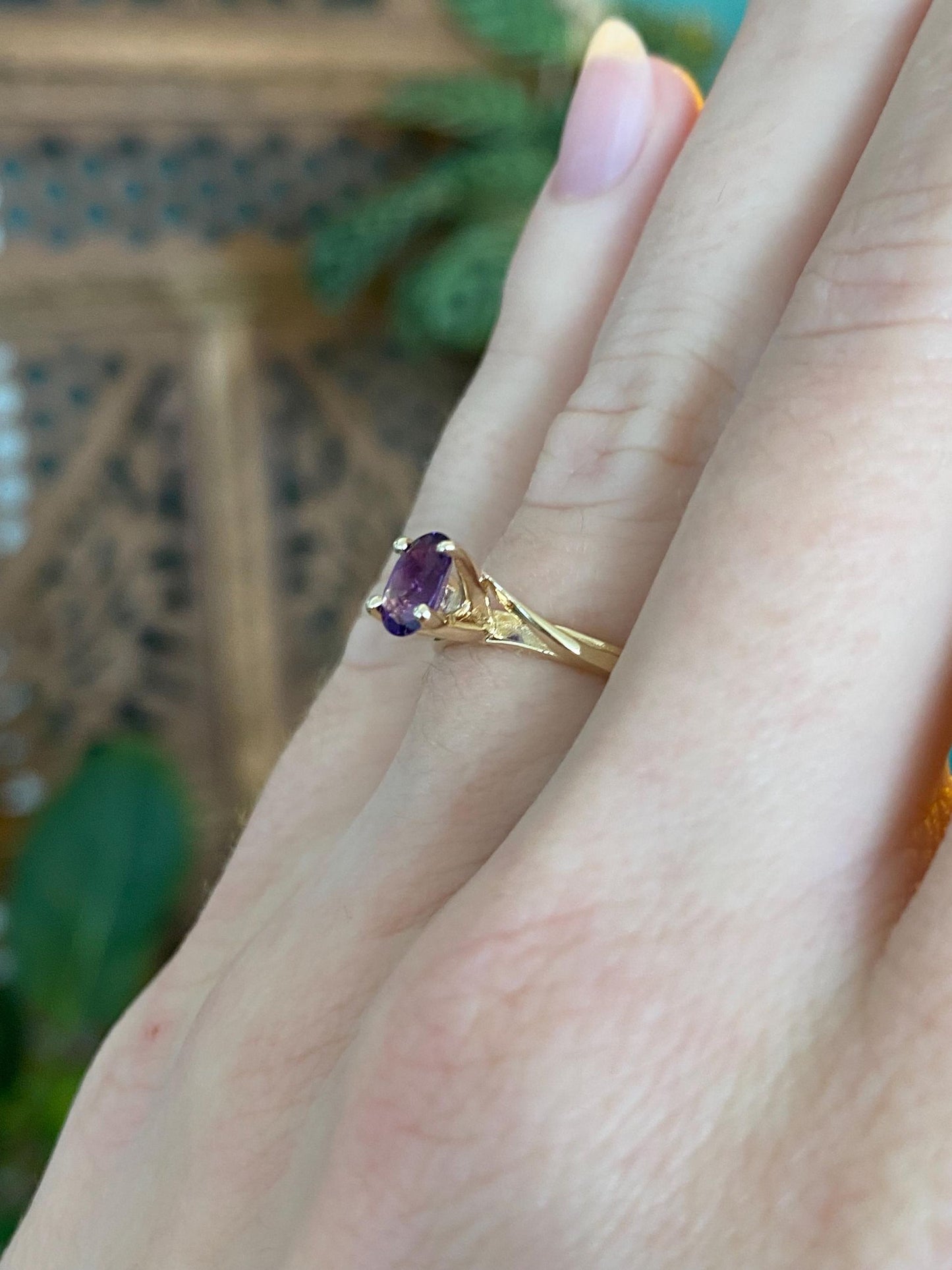 Vintage Solid 14k Yellow Gold Amethyst Ring - Size 5.5