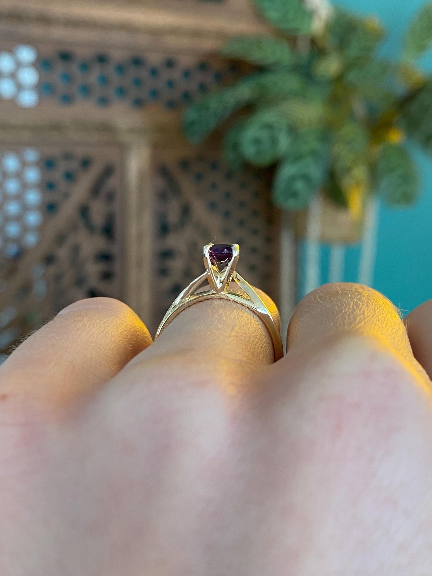 Vintage Solid 14k Yellow Gold Amethyst Ring - Size 5.5