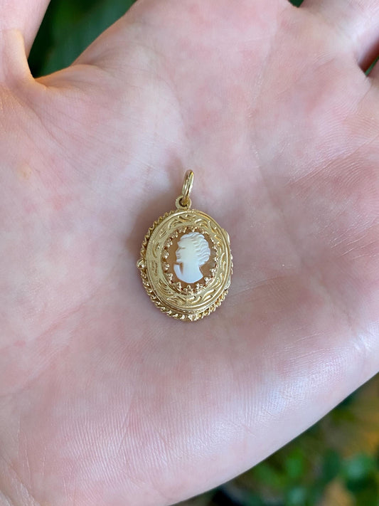 Vintage Solid 14k Yellow Gold Cameo Locket Charm