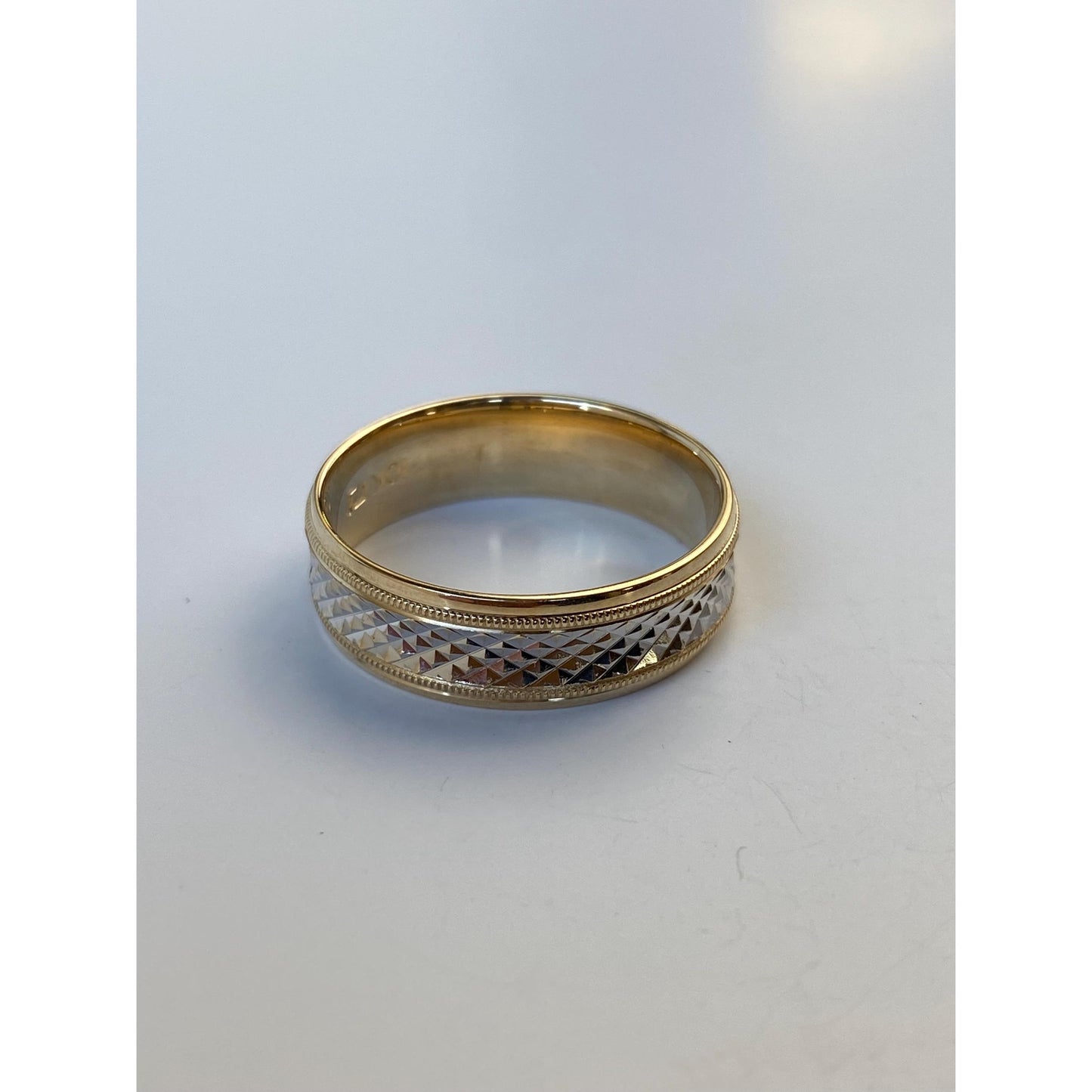 Vintage Solid 10k White & Yellow Gold Studded Texture Ring Band - Size 8