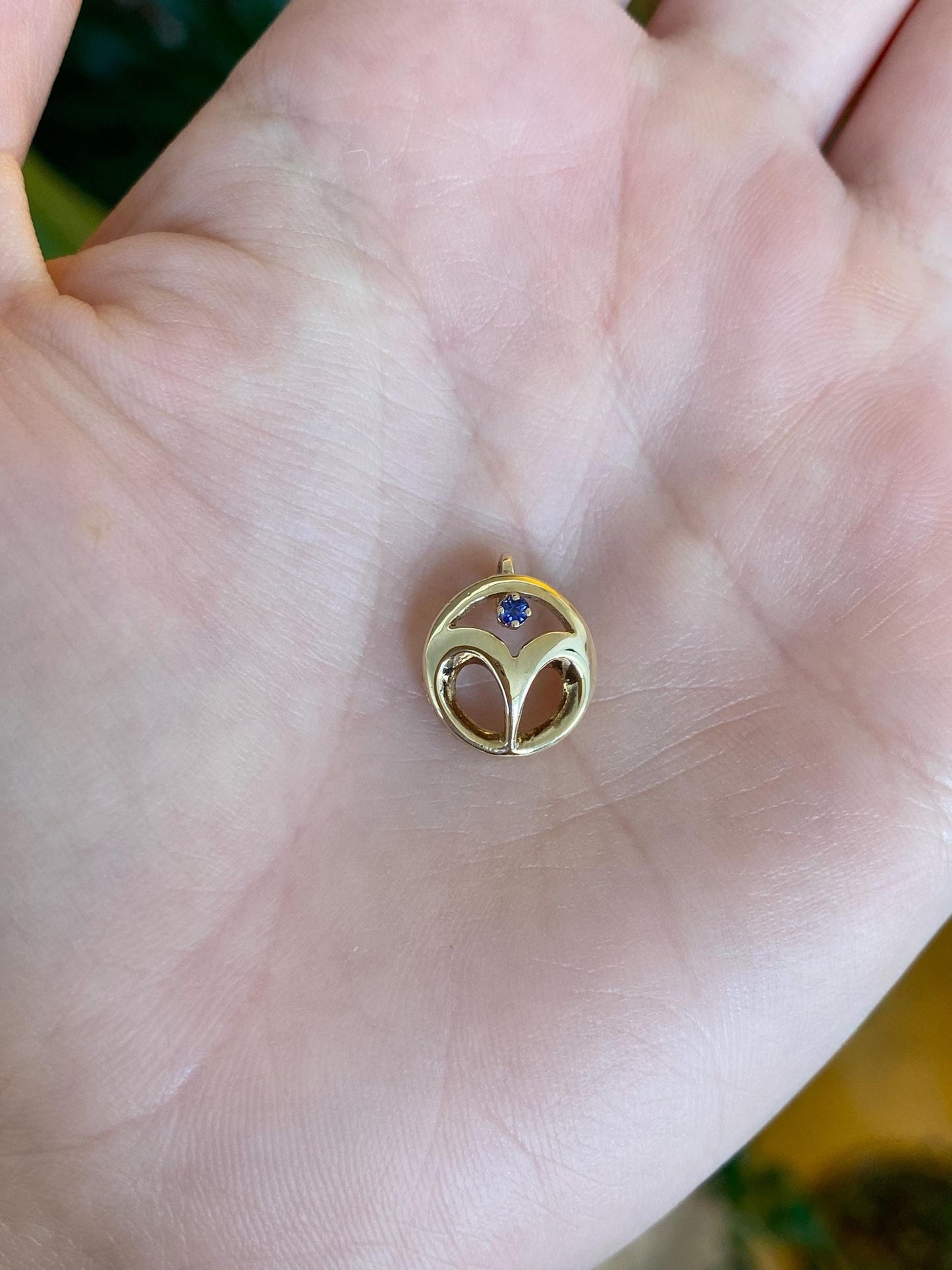 Vintage Solid 10k Yellow Gold Blue Sapphire Charm