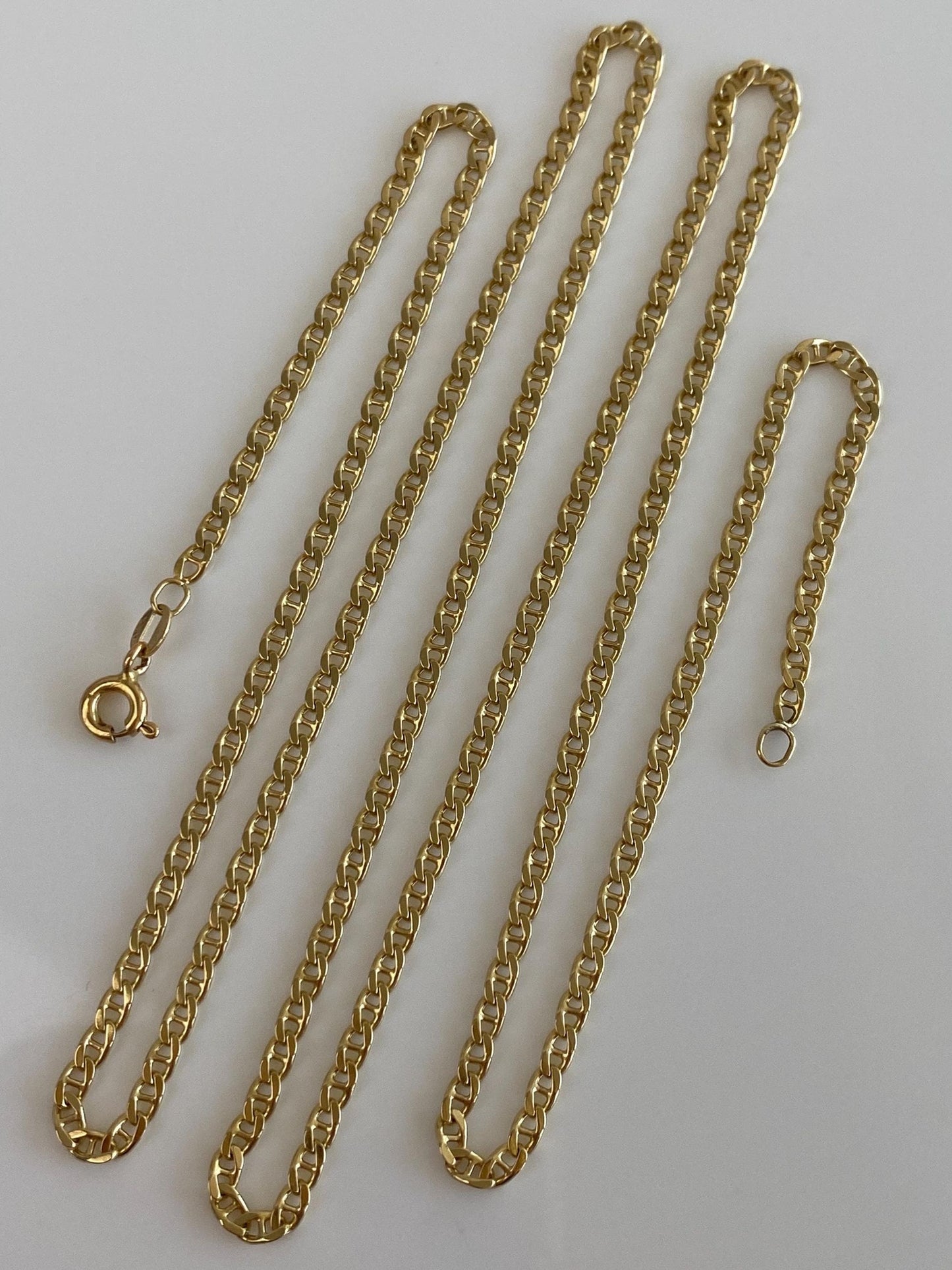 Vintage Solid 18k Yellow Gold Flat Mariner Chain Necklace - 25.25 inches