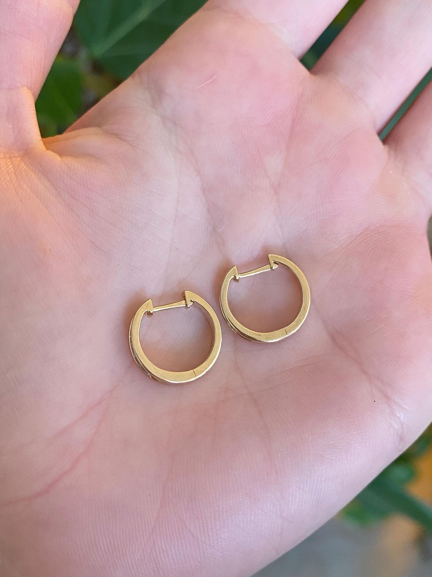 Vintage Solid 14k Yellow Gold Diamond Hoop Earrings