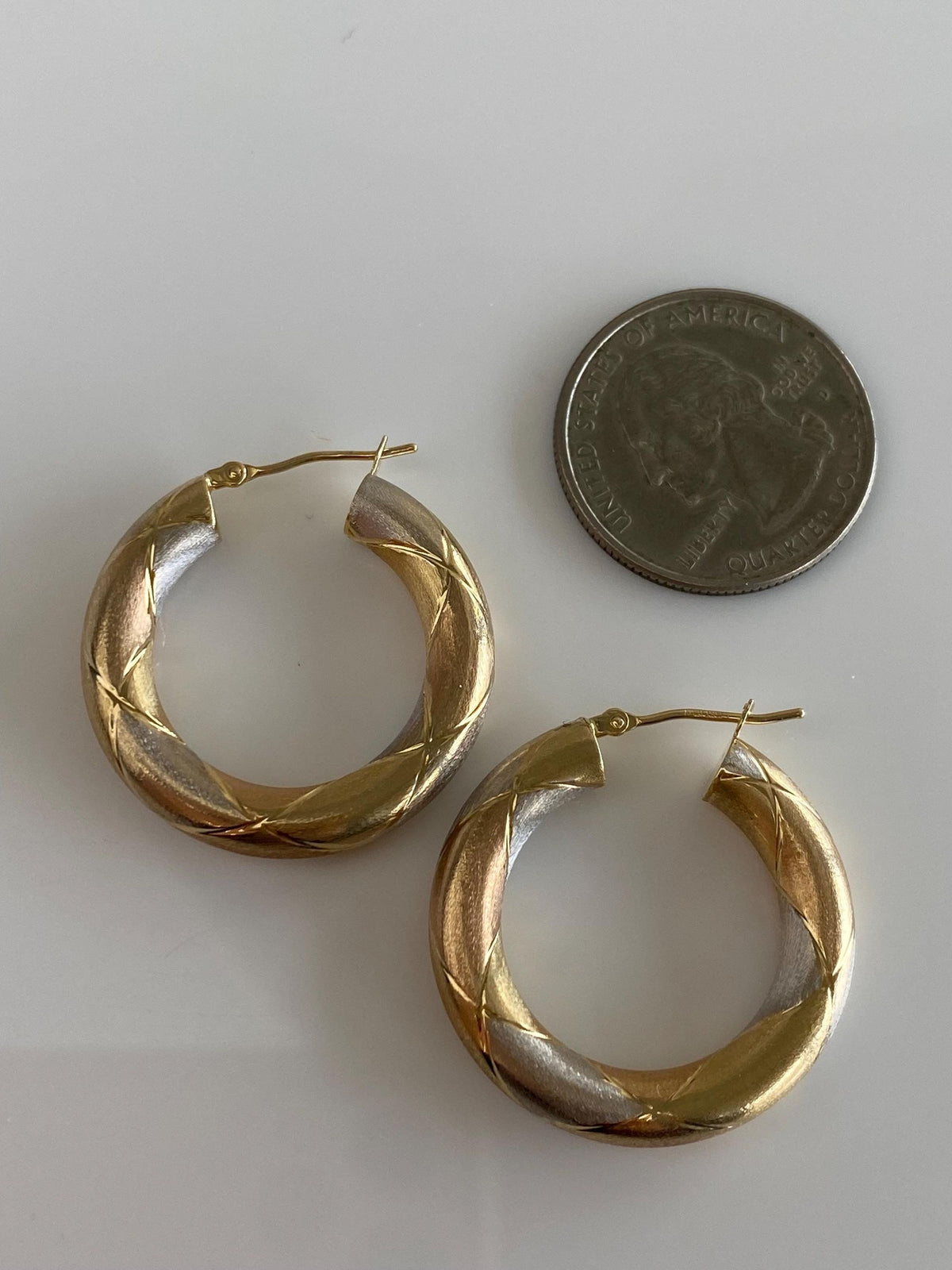Vintage 14k Tri Tone Gold Checkerboard Pattern Hoop Earrings