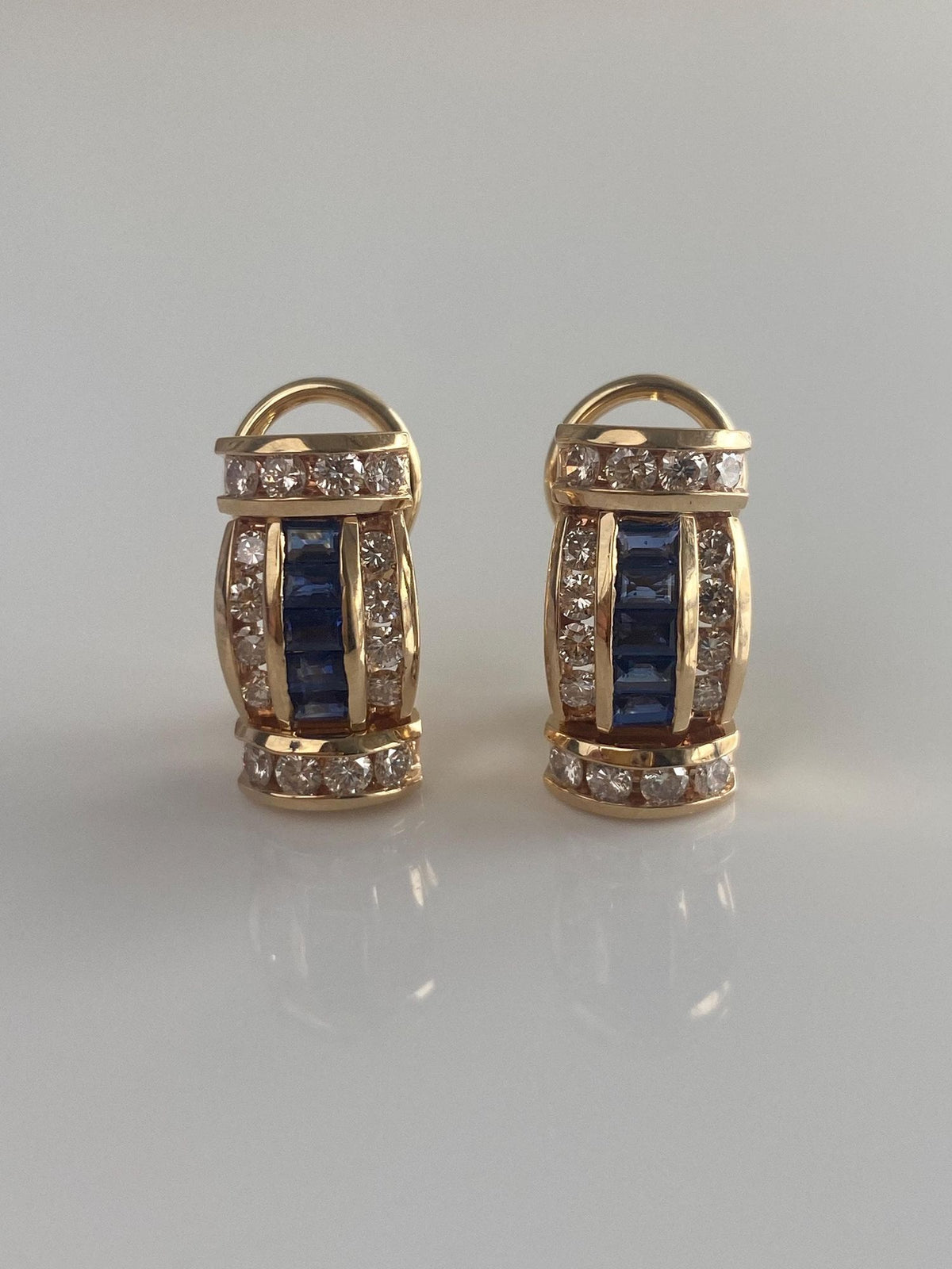 Vintage Solid 14k Yellow Gold Diamonds Blue Sapphire Drop Earrings