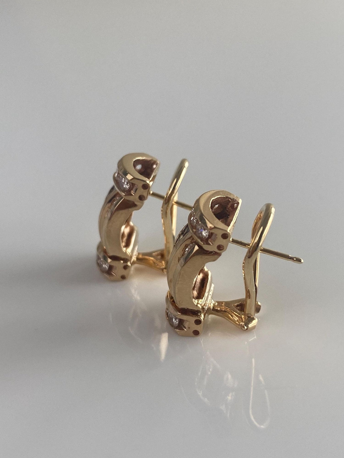 Vintage Solid 14k Yellow Gold Diamonds Blue Sapphire Drop Earrings