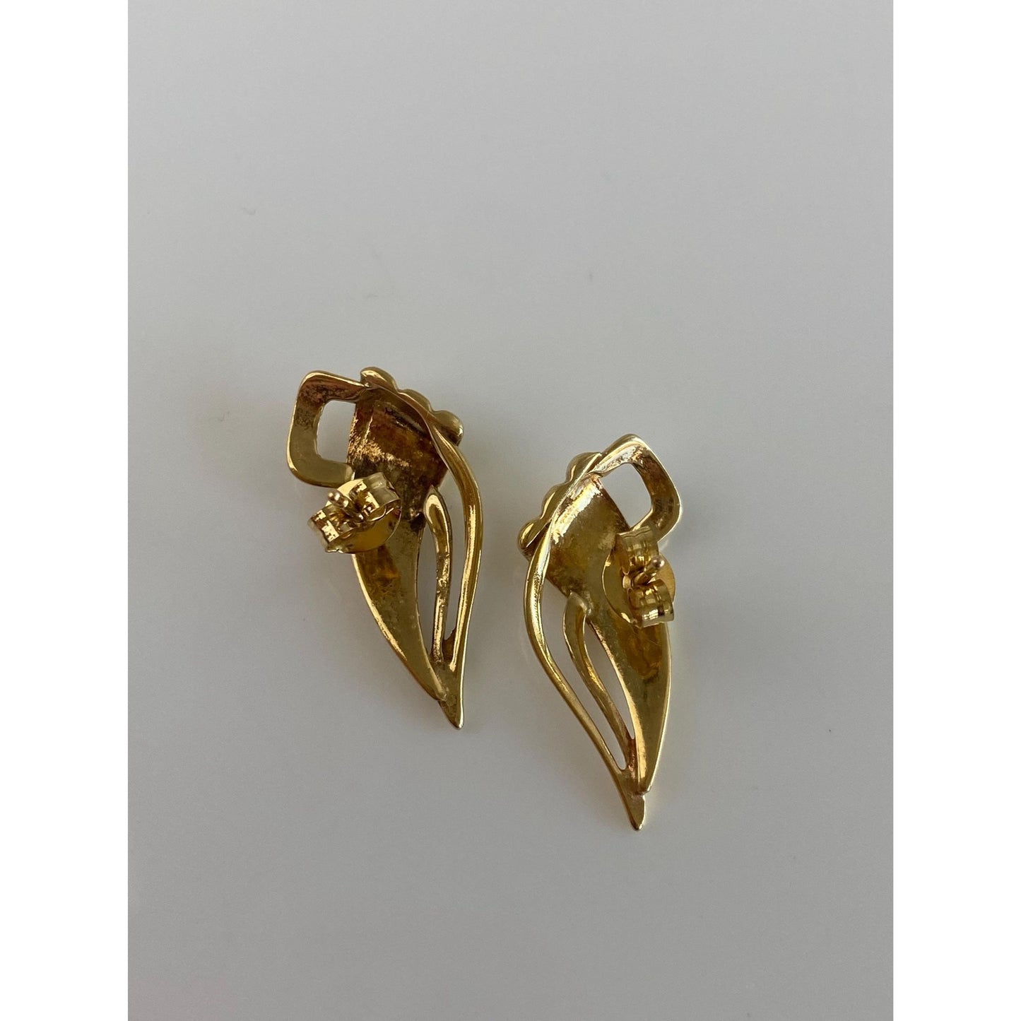 Vintage Solid 14k Yellow Gold Fluted Stud Earrings