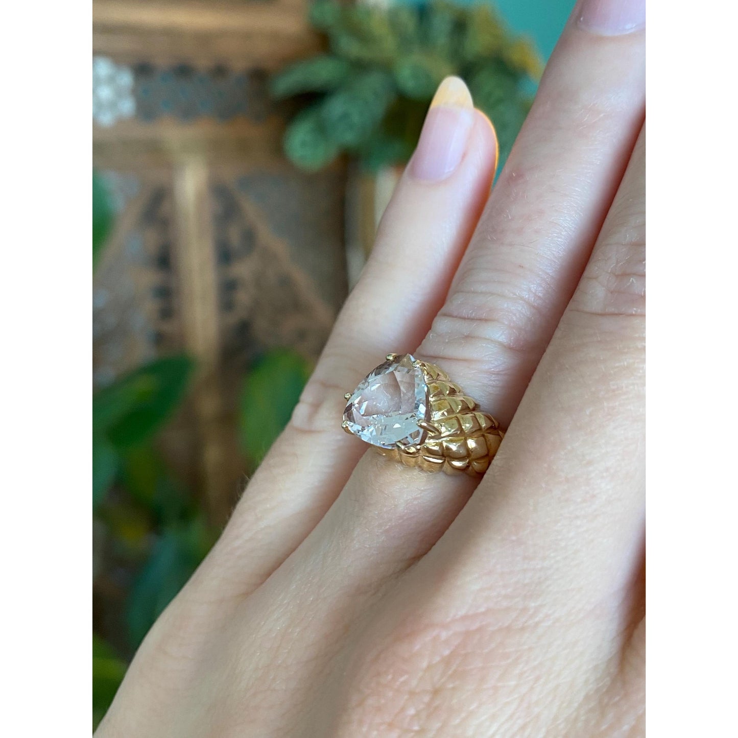 Vintage Solid 10k Yellow Gold Clear Quartz Textured Ring Band - Size 4.75