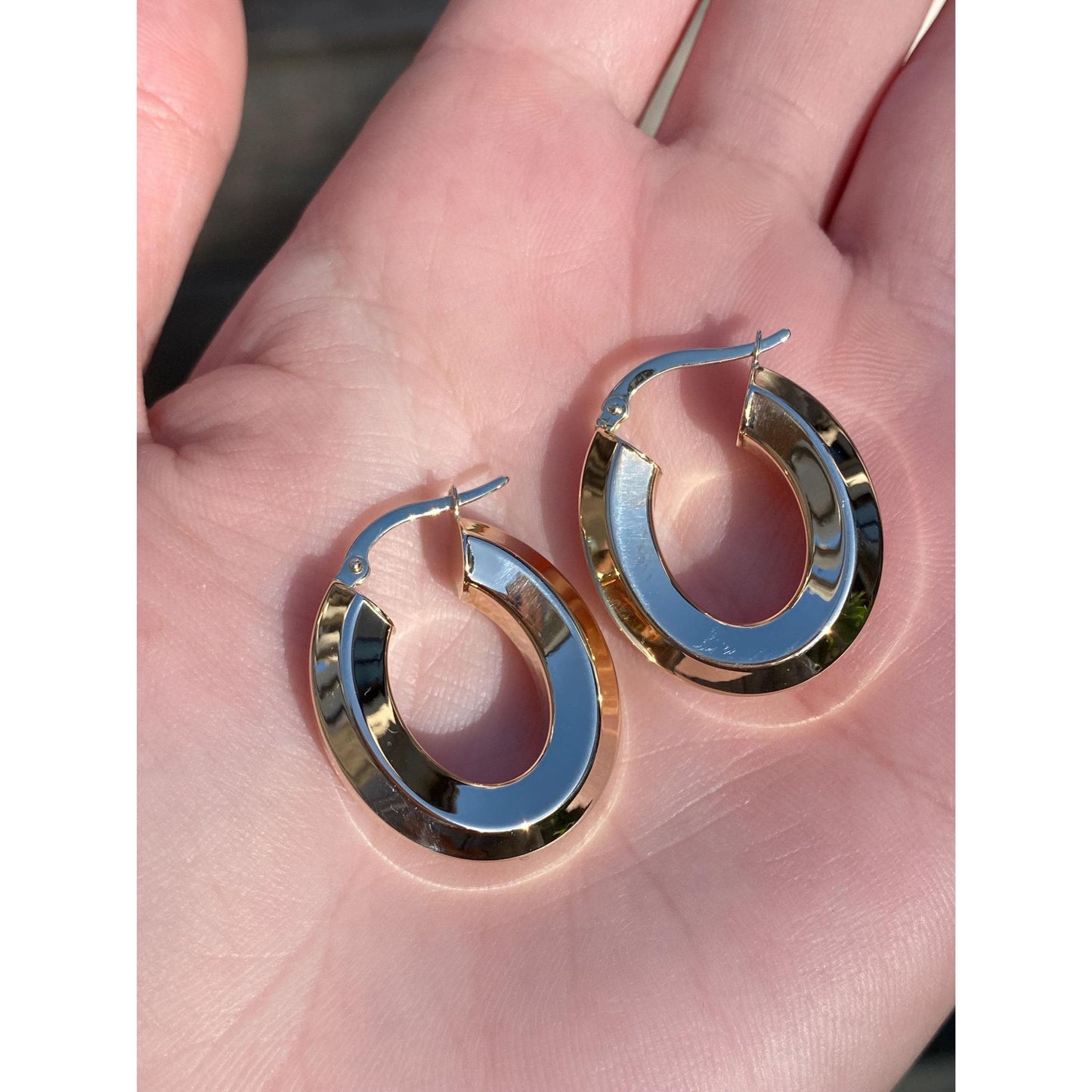 Vintage 14k Yellow Gold Chunky Oval Hoop Earrings