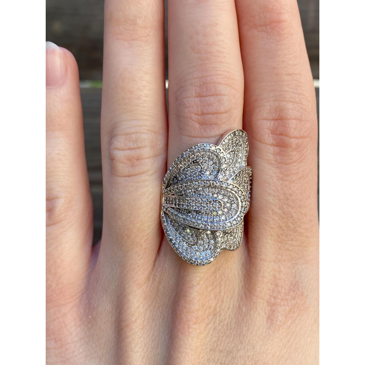 Solid 14k White Gold Cubic Zirconia Scalloped Feather Ring - Size 7.5