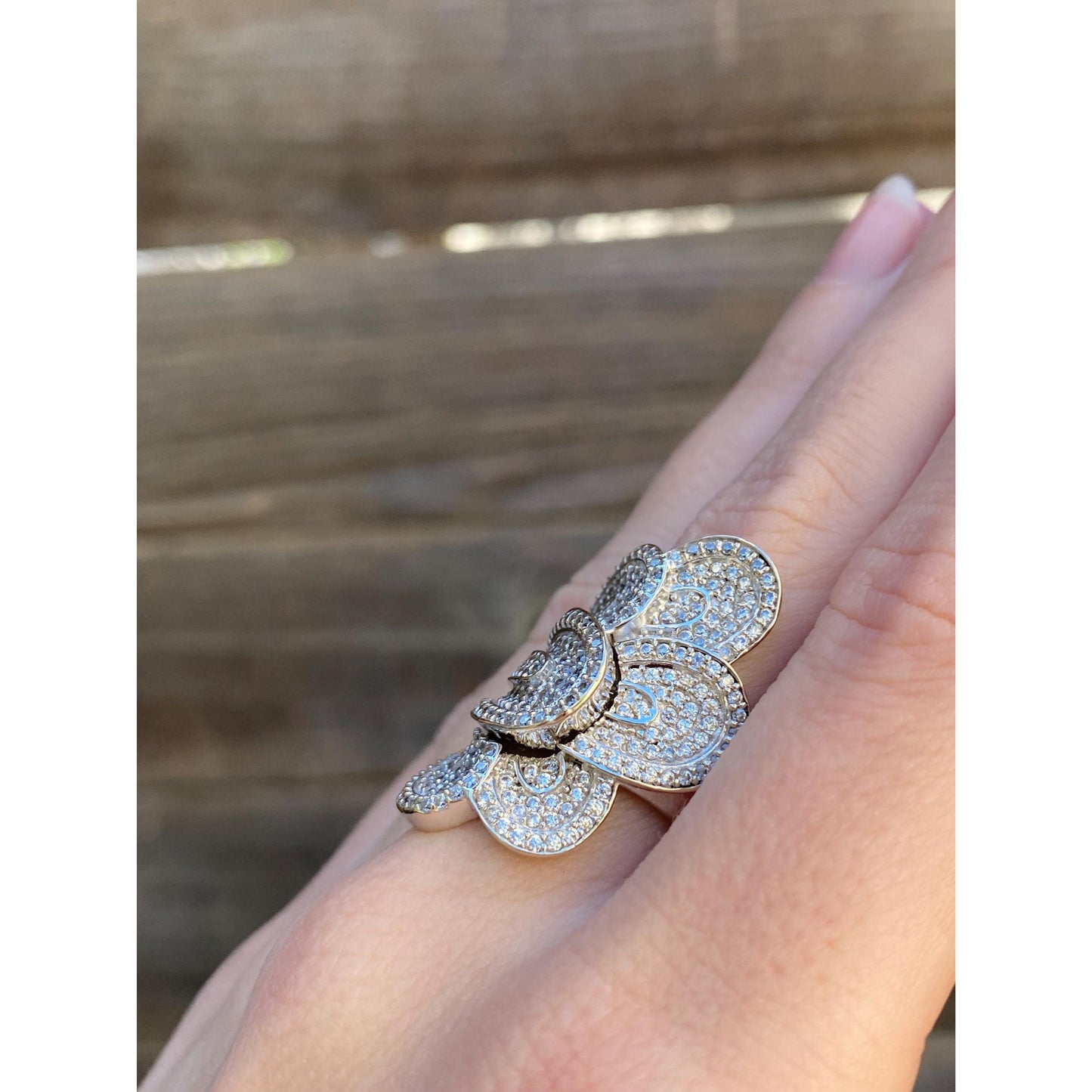 Solid 14k White Gold Cubic Zirconia Scalloped Feather Ring - Size 7.5