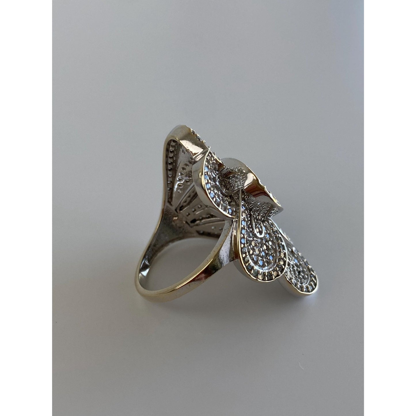 Solid 14k White Gold Cubic Zirconia Scalloped Feather Ring - Size 7.5